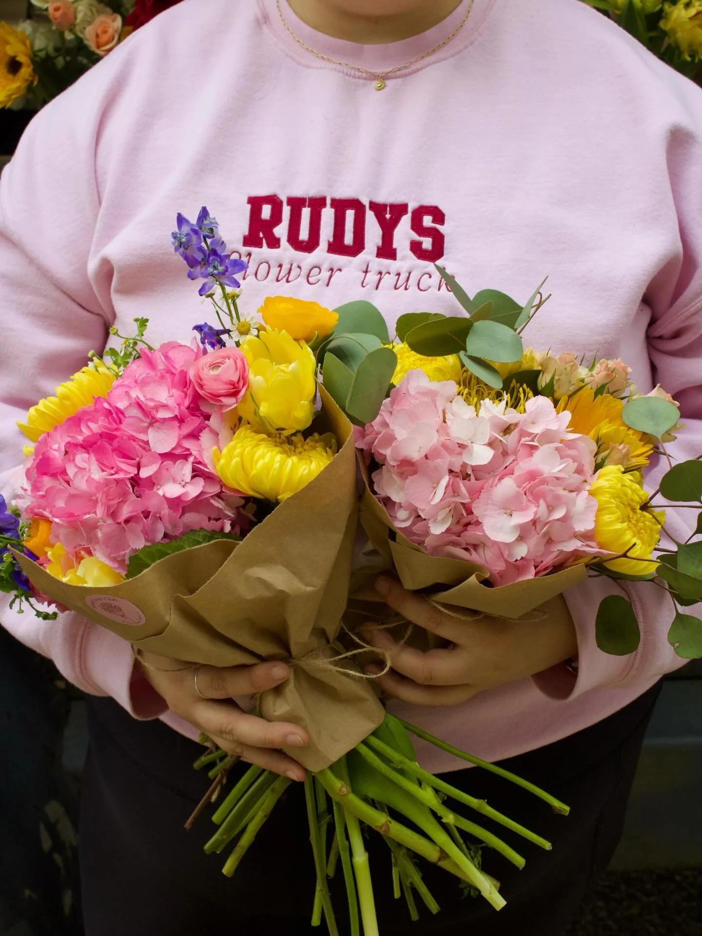 Are self care Sundays still a thing? We think so. It&rsquo;s a great day to visit the flower trucks. 💐

Find us today in STL at @russellsstl 9-2 and in Kirkwood at @honeybeesbg 9-2.

See ya there friends. ❤️