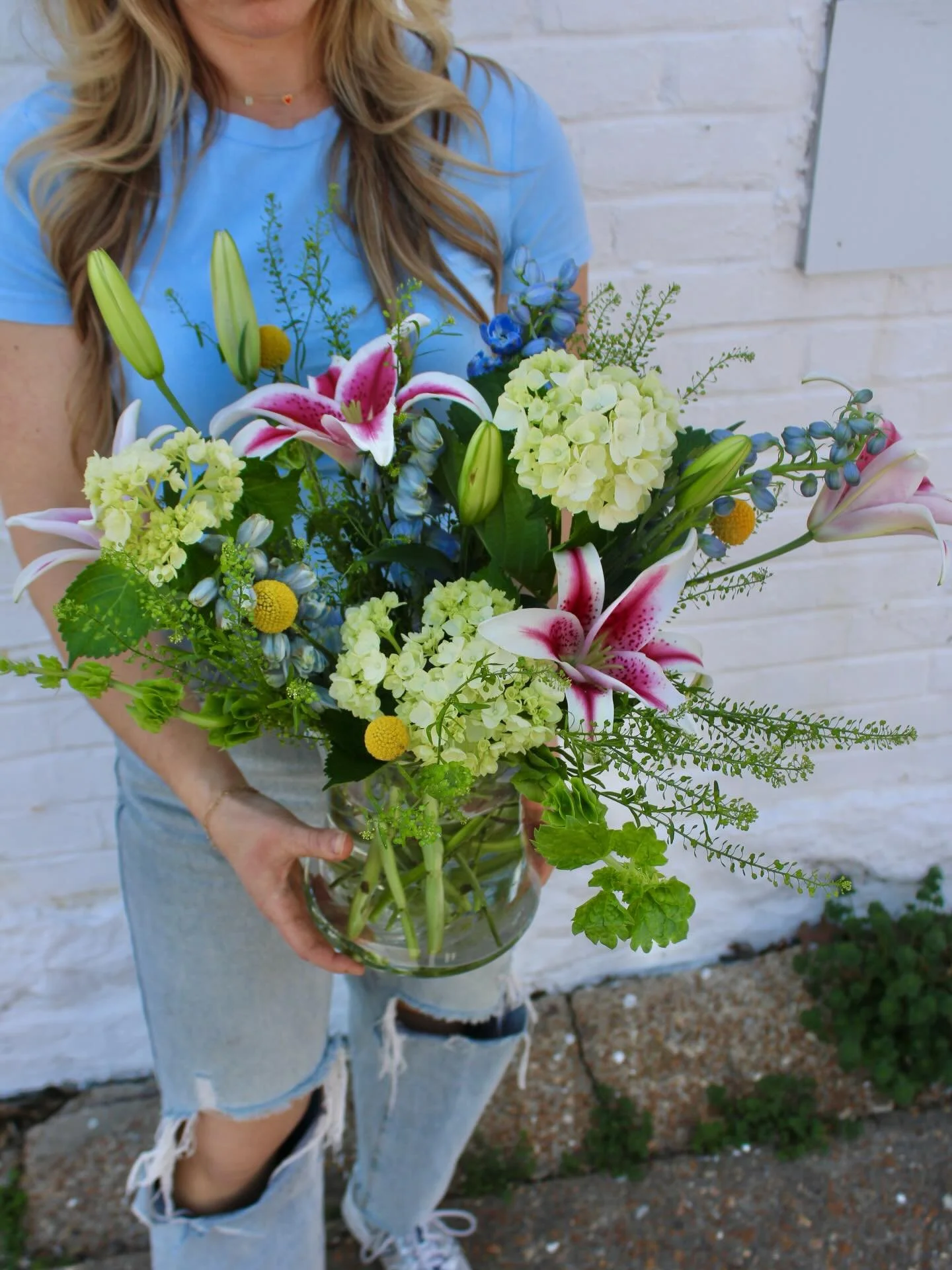 Get ahead of the week and schedule your flower deliveries now ✨

Whether you&rsquo;re celebrating a birthday, sending love, or showing up for someone during a hard moment, we&rsquo;ve got something thoughtful for every occasion 🤍

We&rsquo;ve picked