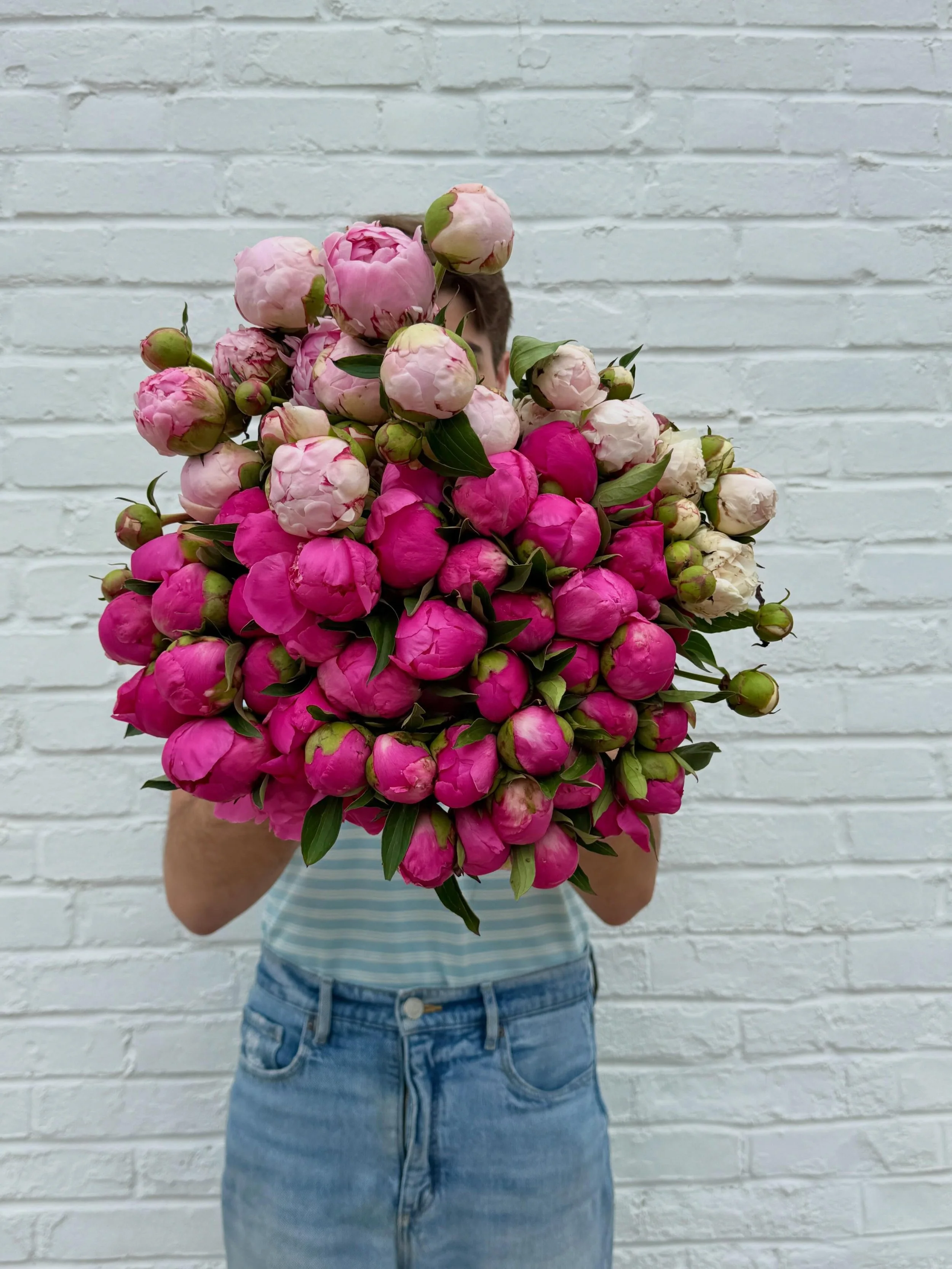 We&rsquo;ve got a great line up for the trucks tomorrow! Swipe through to save your favorites for bouquet building tomorrow 💐