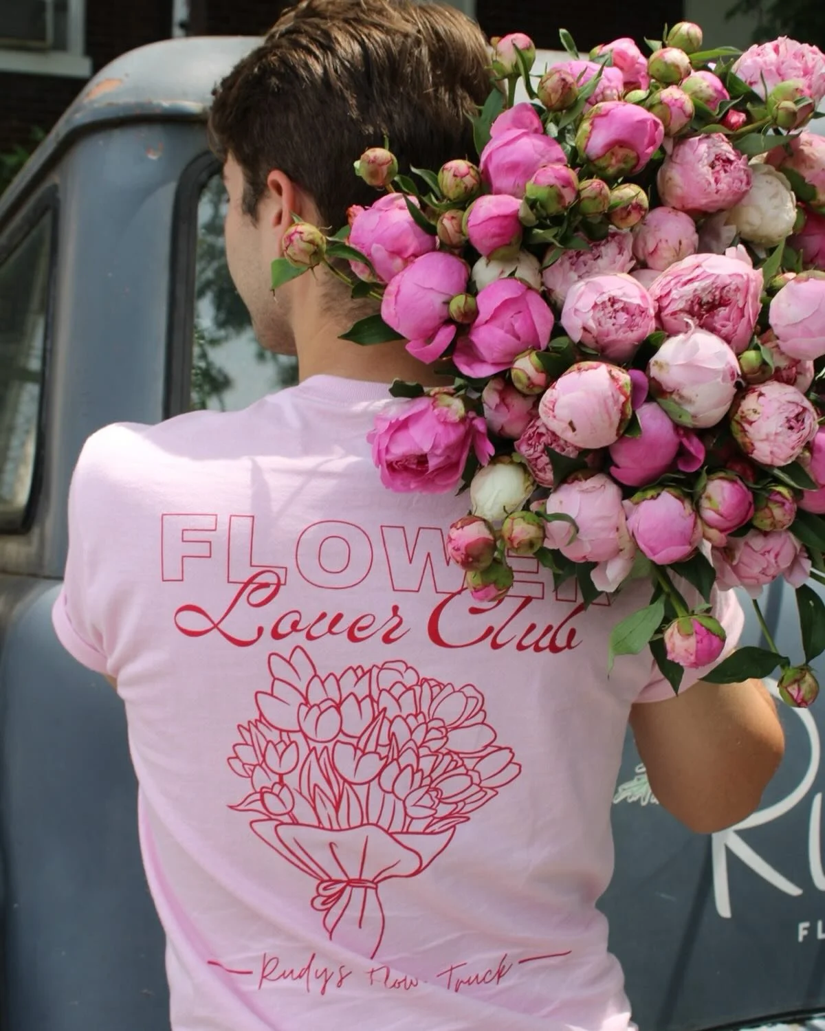 We&rsquo;re celebrating all things peonies this weekend! 🌸

This may be the last weekend to snag them, so don&rsquo;t sleep on these beauties. They&rsquo;re local, vibrant, and they&rsquo;ll have your home smelling delicious all week long.

Find us 