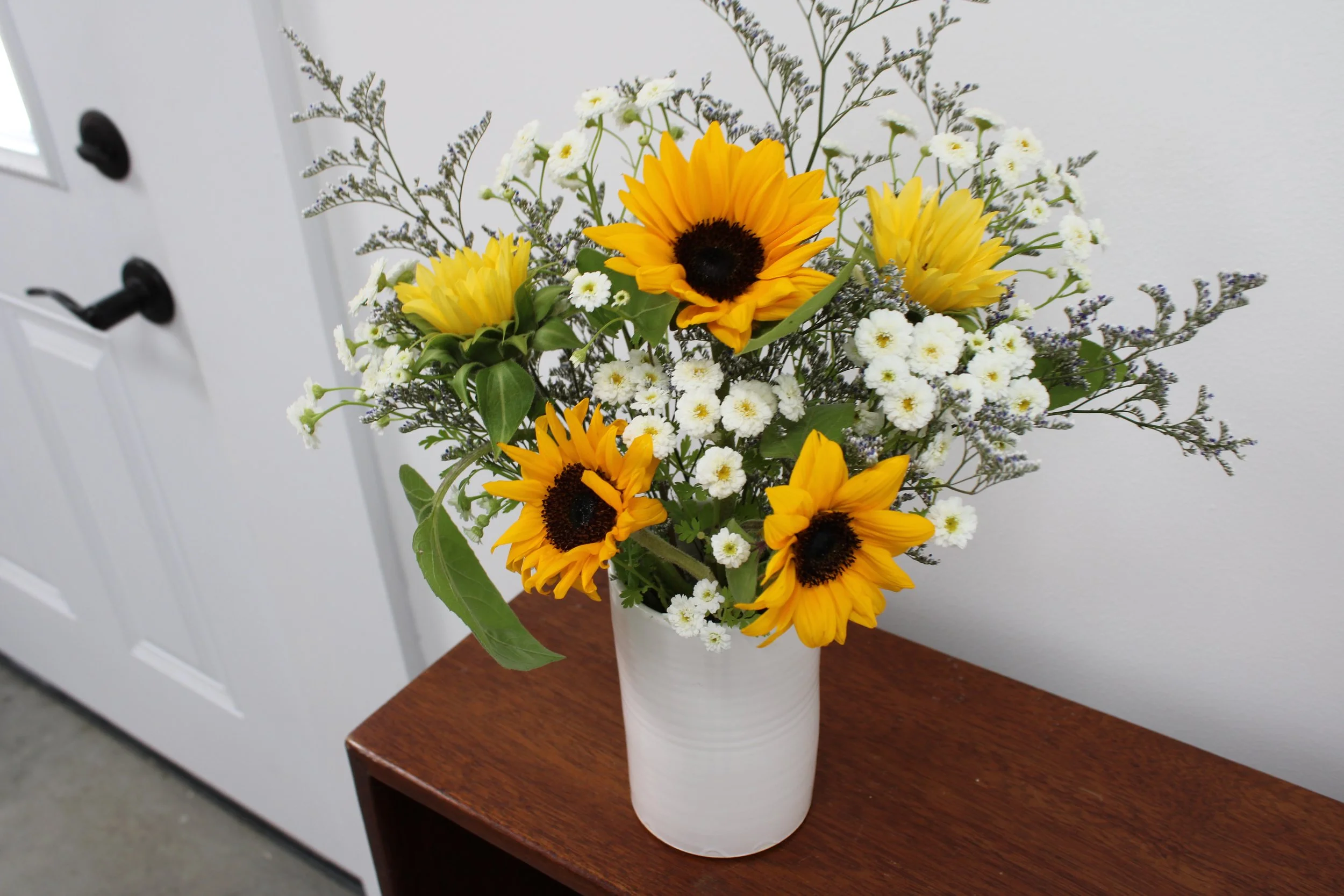 single sunflower vase.JPG