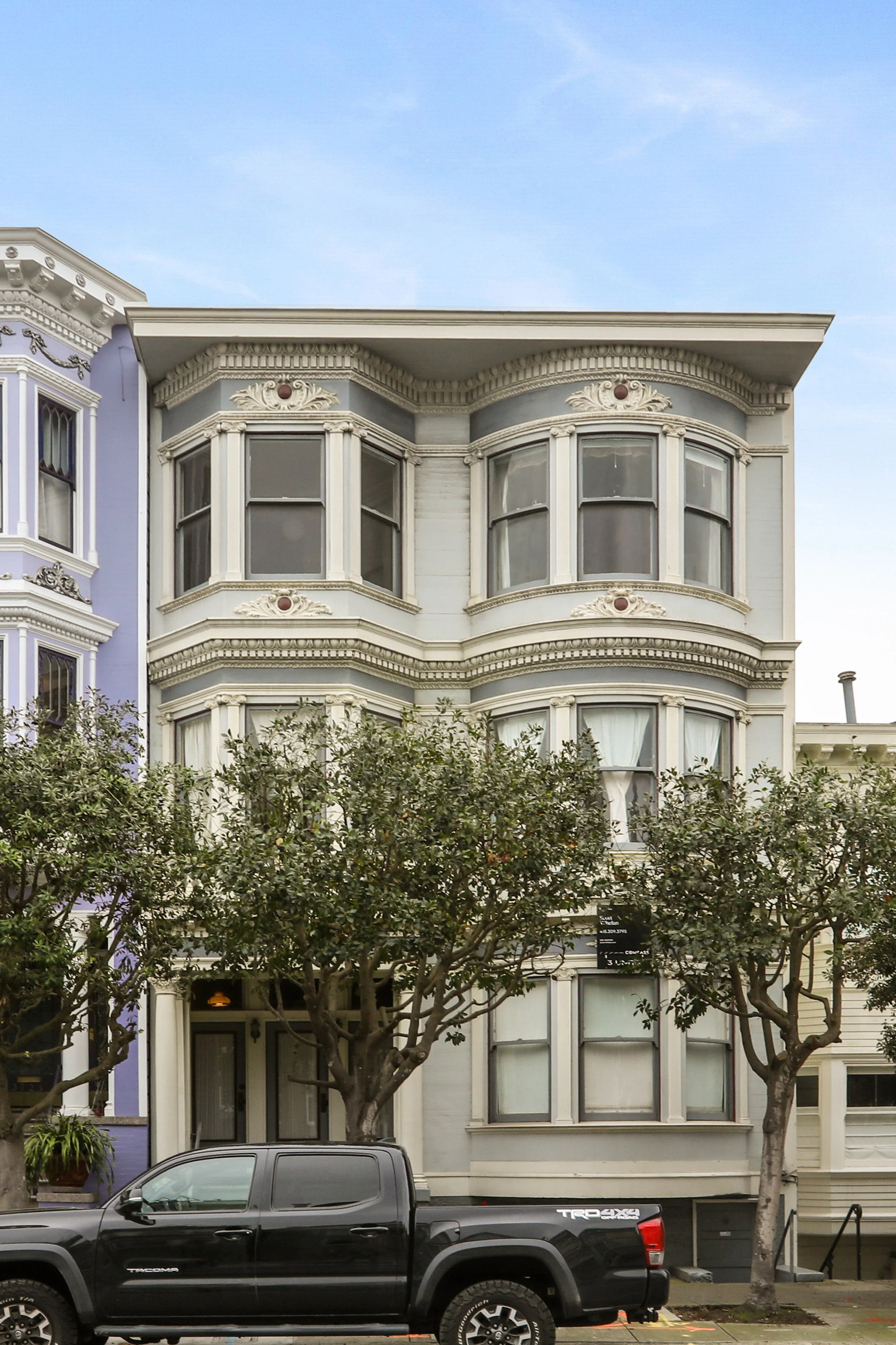 3733Sacramento Ext2.jpg