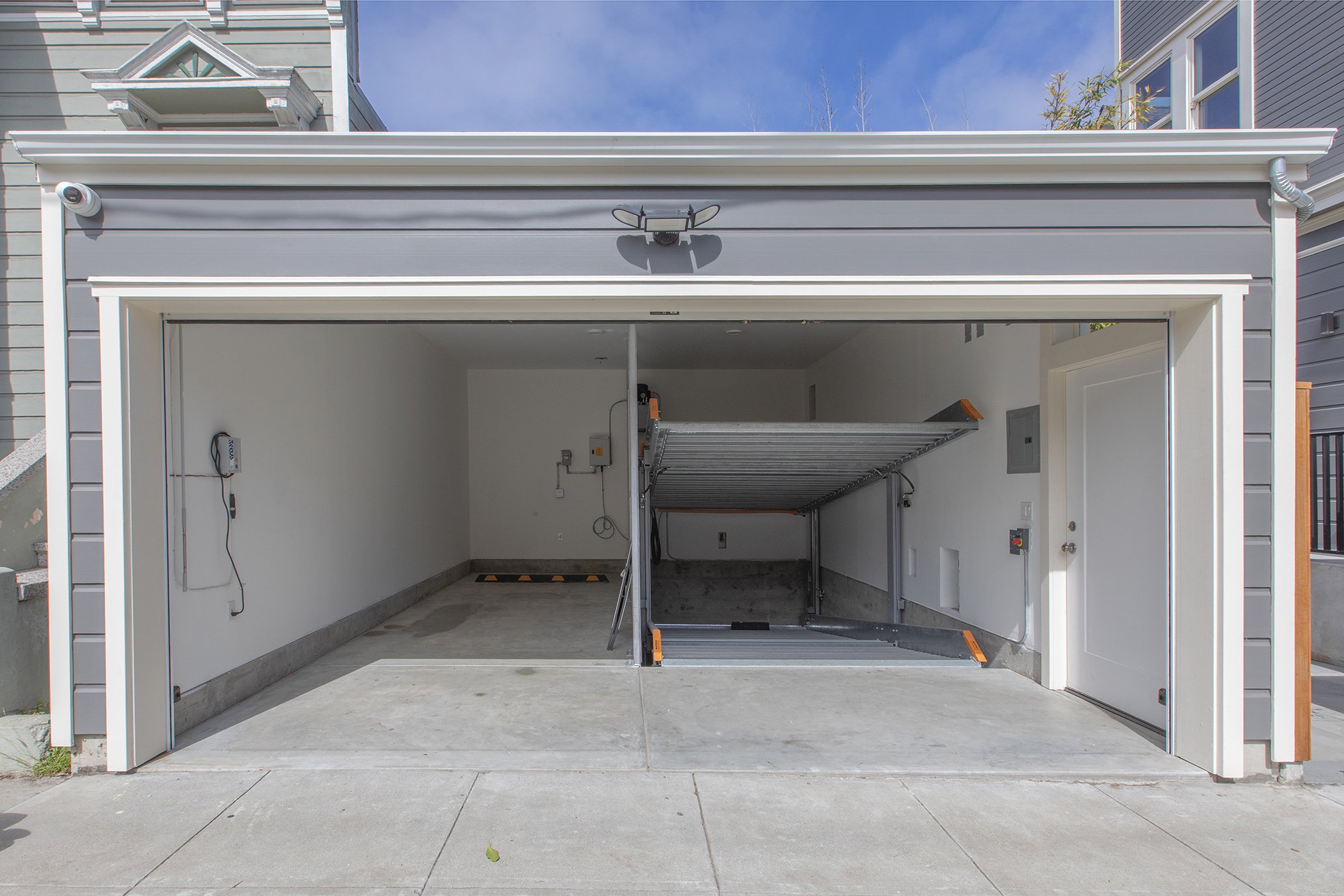 900York Garage3.jpg
