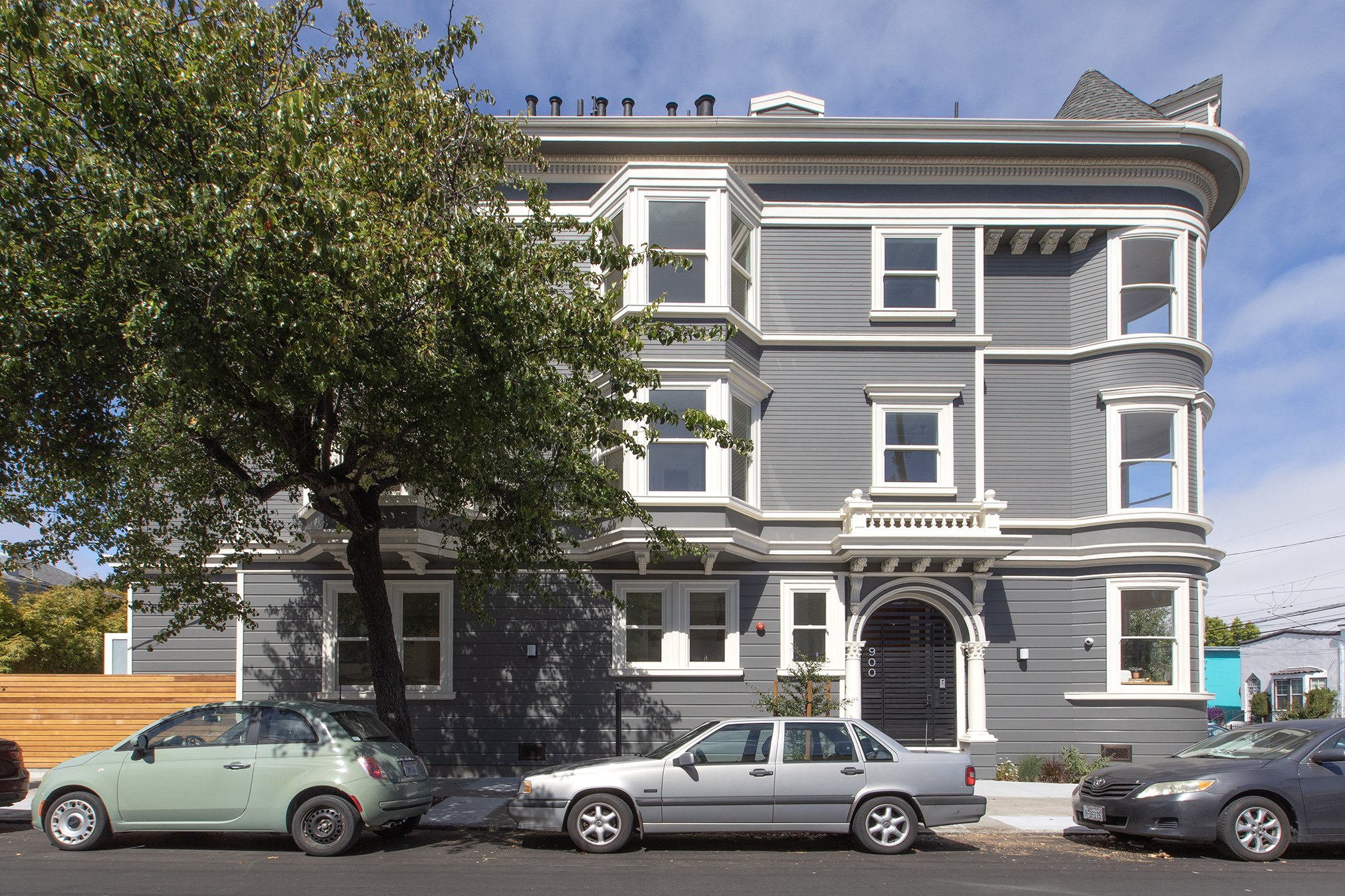 900York Ext1.jpg