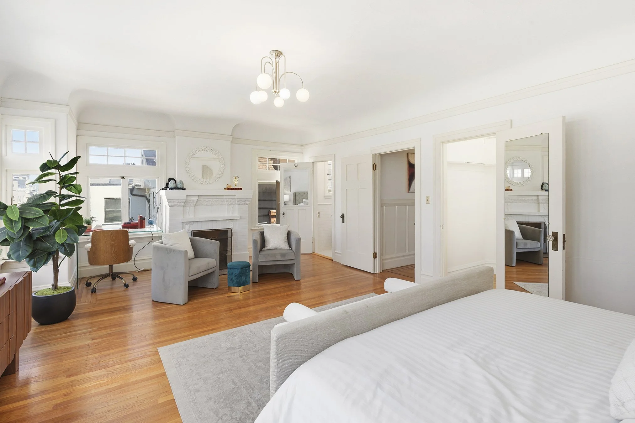 228_32nd 1BR4.jpg