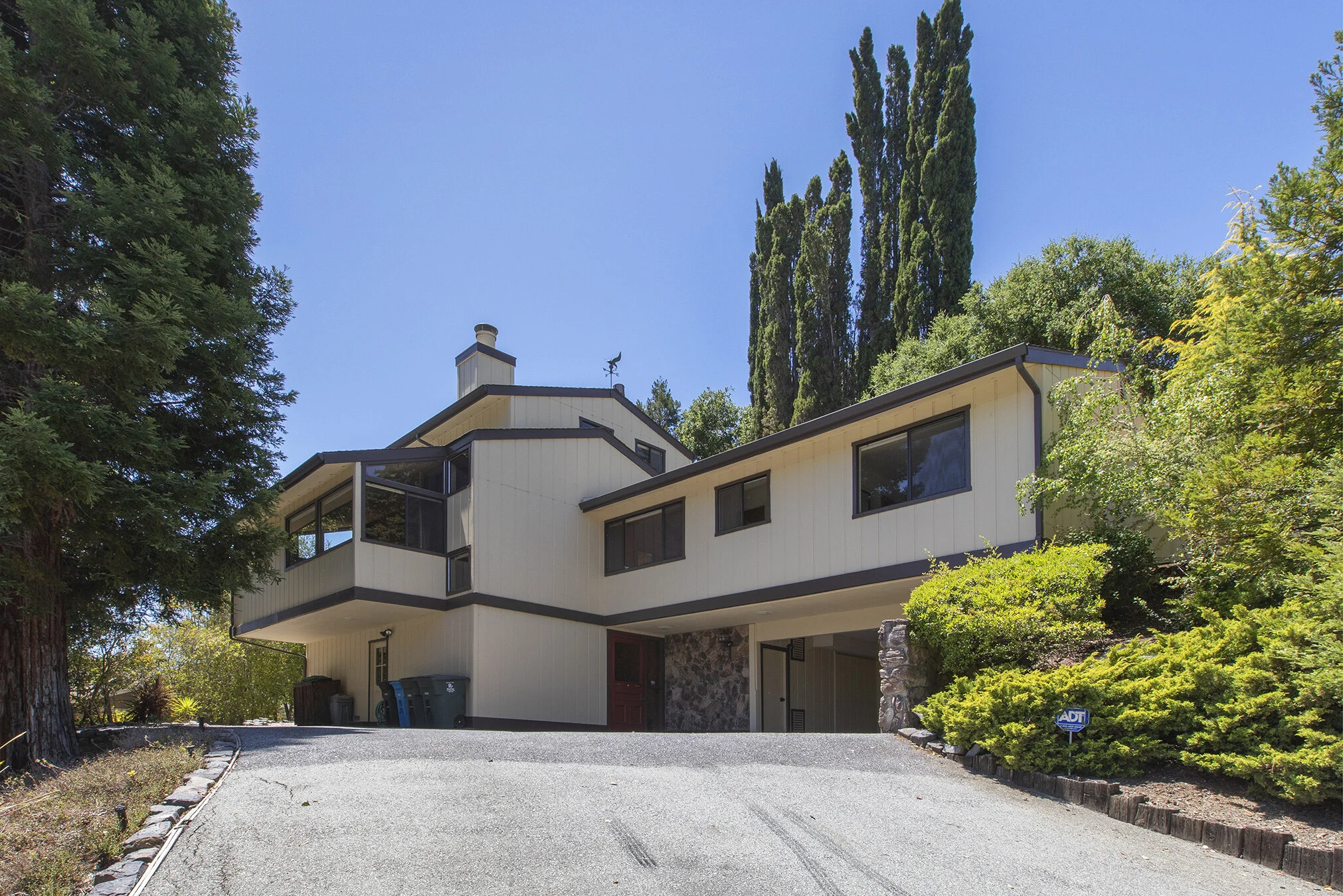 227LaCuesta Ext4.jpg