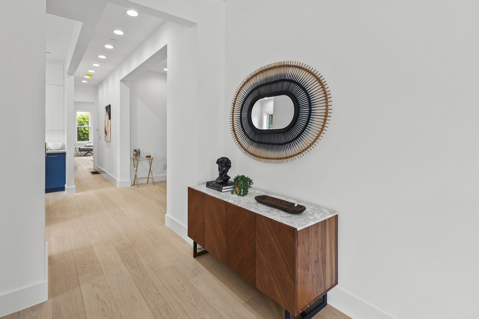 900York1 Foyer2.jpg
