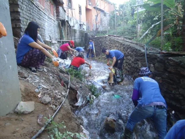 Earth Guardians Bhutan CNR's Cleaning Campaign along Metsina Stream
