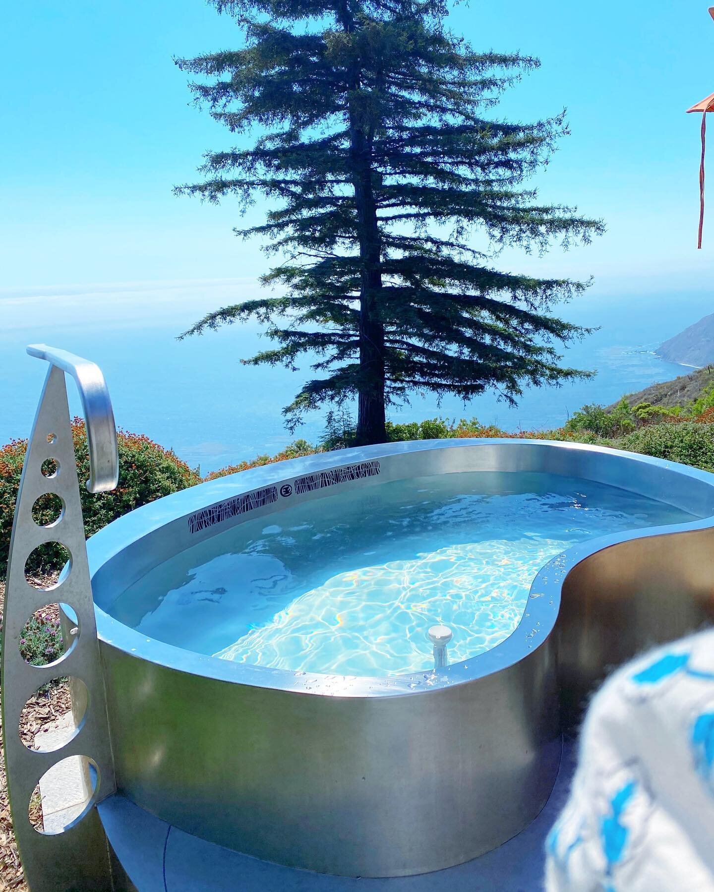 Another 24 hours in Big Sur before we head back to Carmel &amp; then home to the furry ones. 

Today Greg and I had a Couples Astrology session at the spa.🌙🌟🪐☄️🌚
It was fascinating &amp; revealing about the way we love &amp; communicate with one 