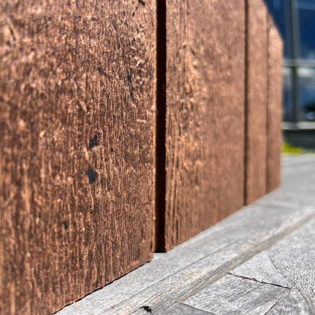 When it comes to sustainable building materials, Weathertex is one of my favourites.

This cladding and lining product ticks so many boxes - 

🐜  Termite resistant
❌  Made without silica, glues, resins or formaldehydes
🏠  Comes in a great range of 