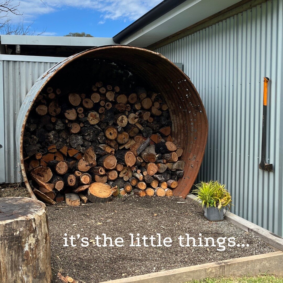 The little details can make a big difference! This wood chopping station is perfect for keeping a wood fire going throughout winter. It features a repurposed corrugated metal tank shelter to keep your logs dry, crushed rock flooring for cold and wet 