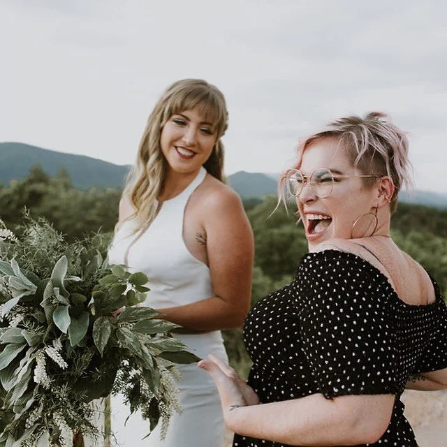 Guess who's back?! #leahmilanmakeupbrides .
.
.

Venue: @somethingbluemountain

Photographer: @sheilamraz.photography 
Rentals: @vintage_indigo_rentals

Planning/Design: @foremaneventco

Cake: @gateauxcakesandpastries

Gelato/Sweets: @shoptroublemake