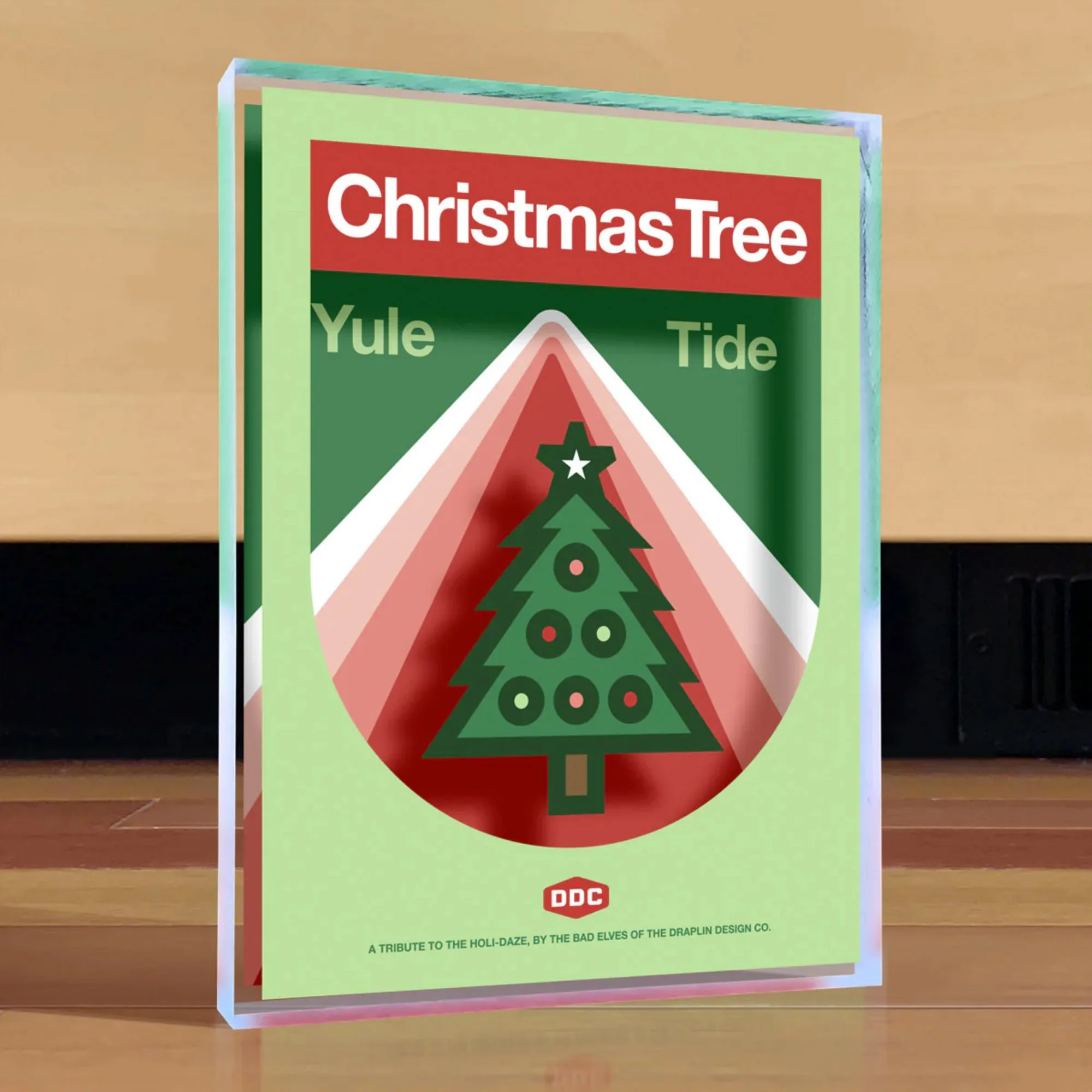 DDC-244 Artovision × DDC “Christmas Tree” Desktop Acrylic