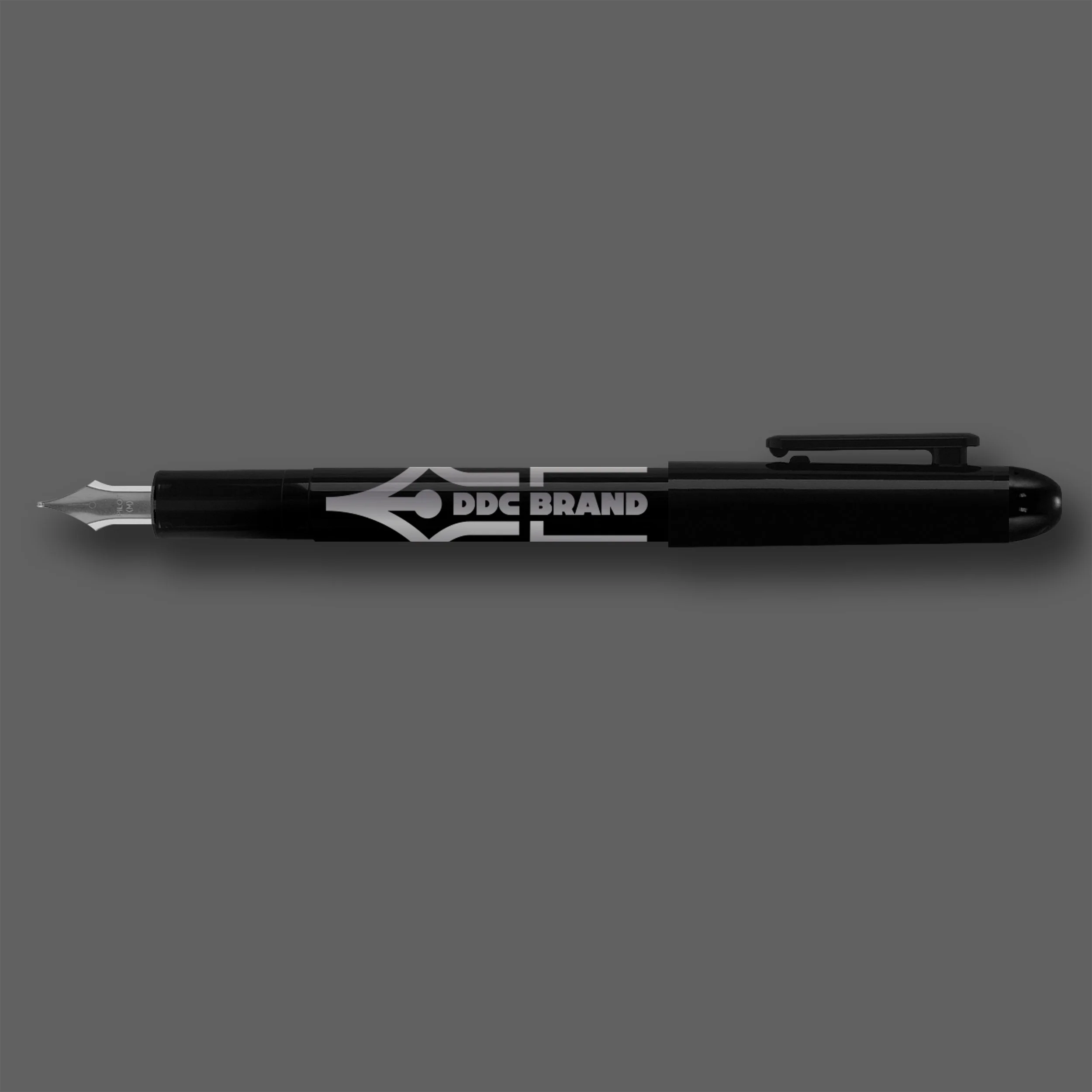 ddc-405_fountain_pen_02.jpg