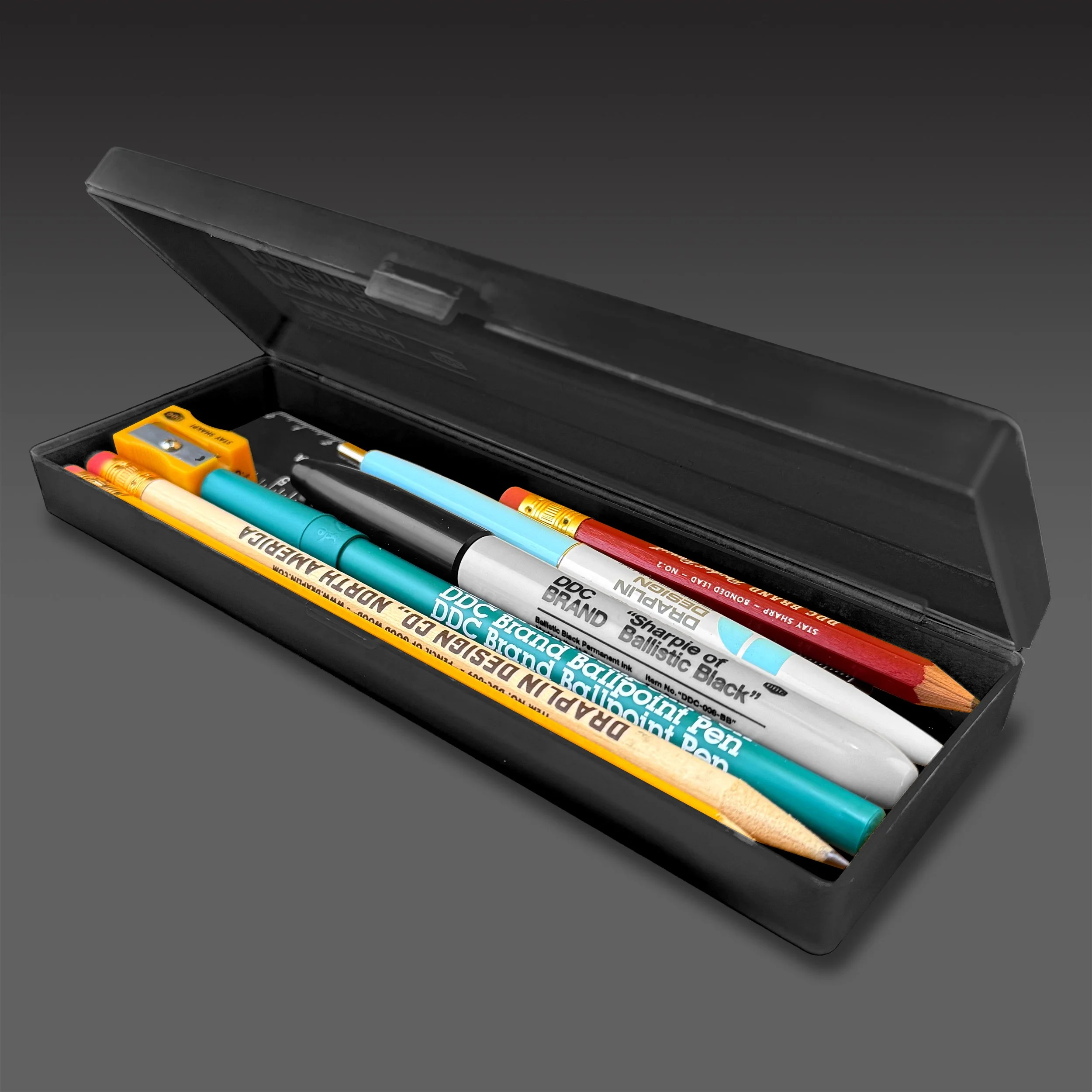 ddc-400_drawing_implements_plastic_case_black_set_loaded.jpg