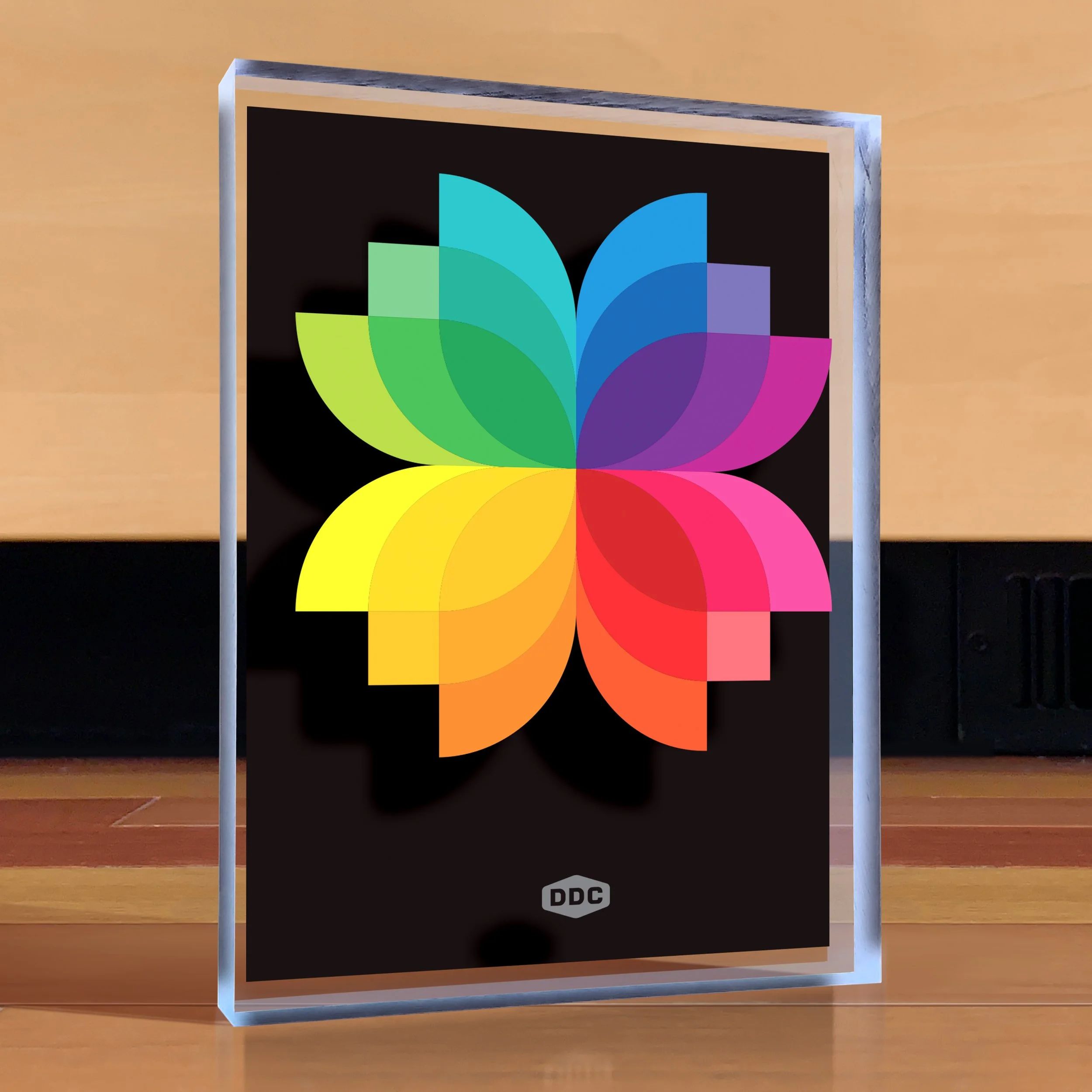 ddc-389_spectrum_fourflower_desktop_acrylic.jpg