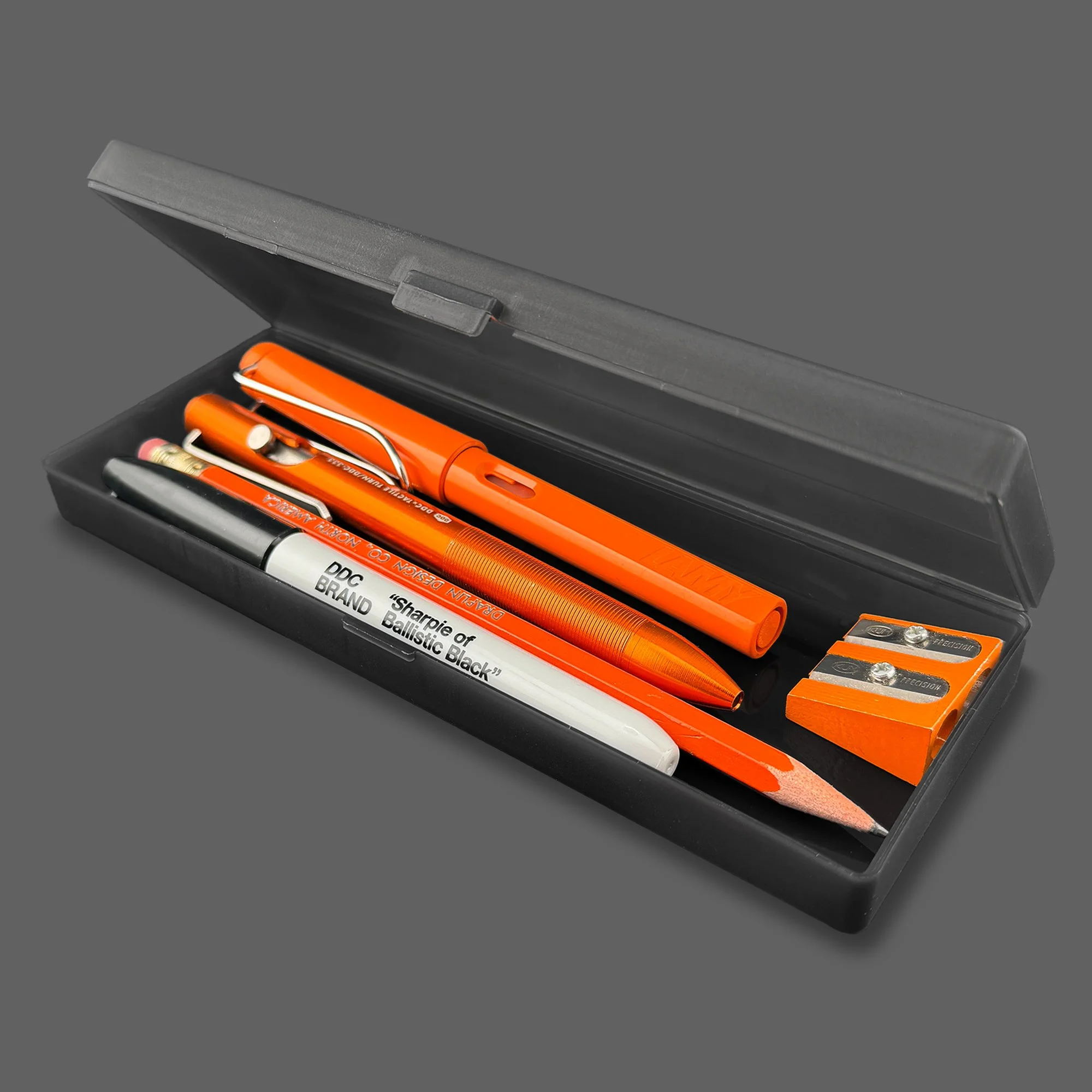 ddc-400_drawing_implements_plastic_case_black_filled.jpg