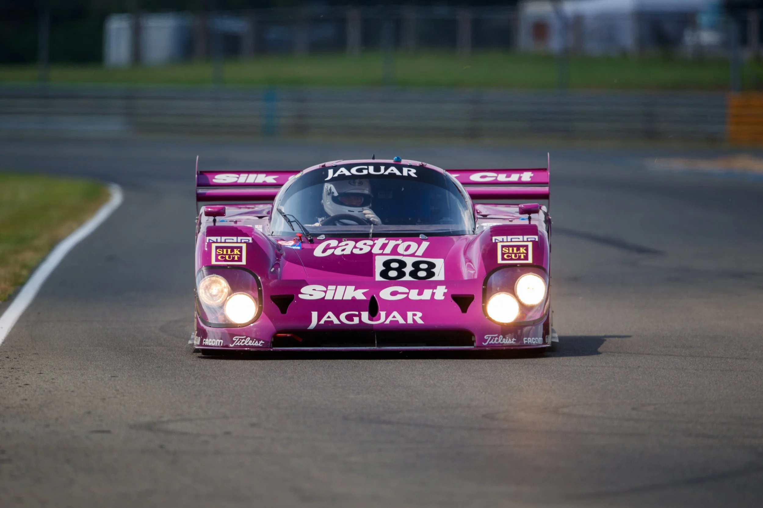 wm-jaguar-xjr12-891-5.jpg
