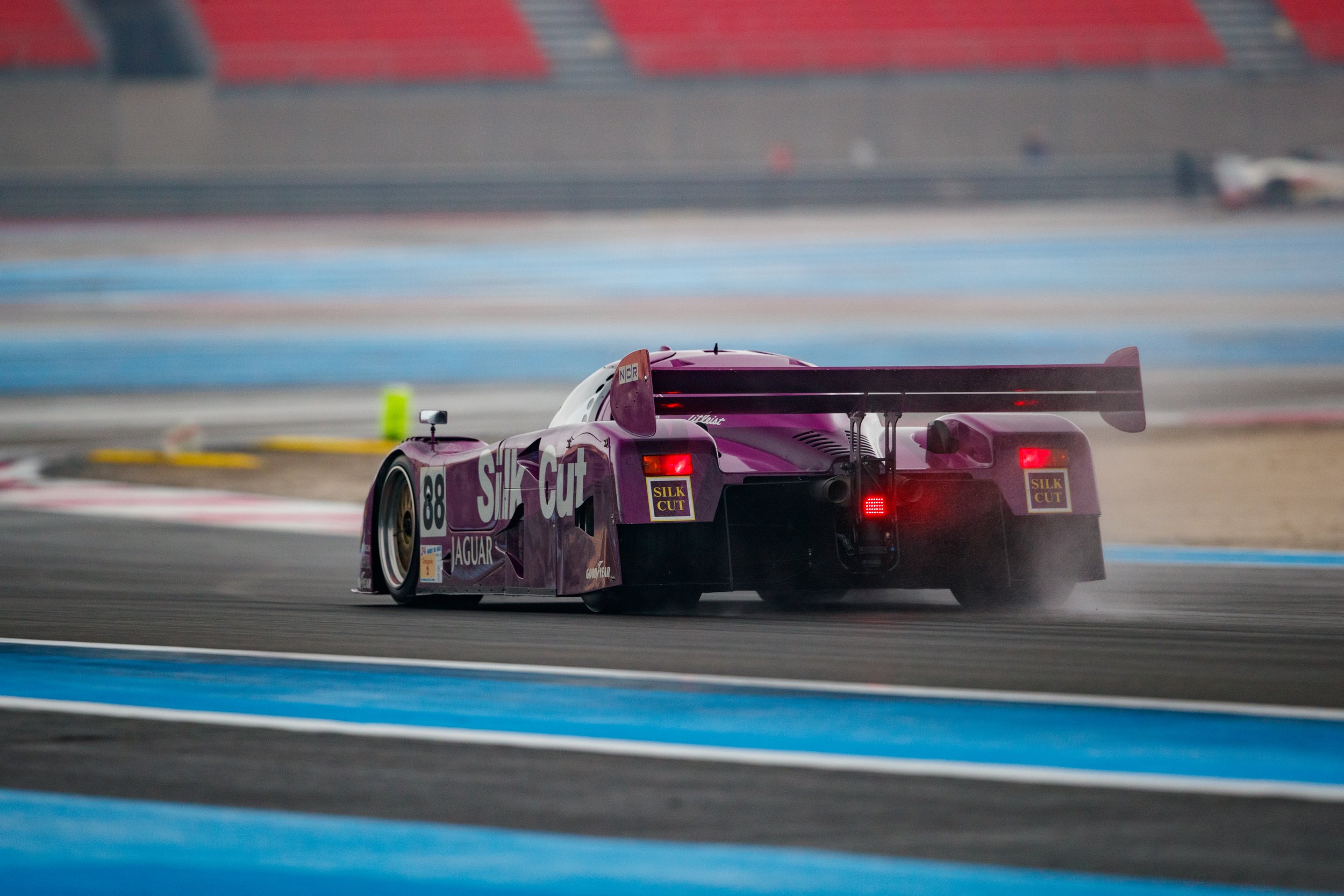 wm-jaguar-xjr12-891-37.jpg