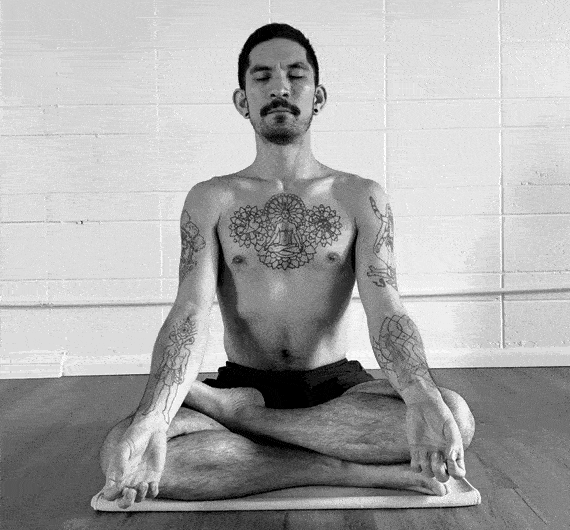 Sharp exhales, snapping the belly in