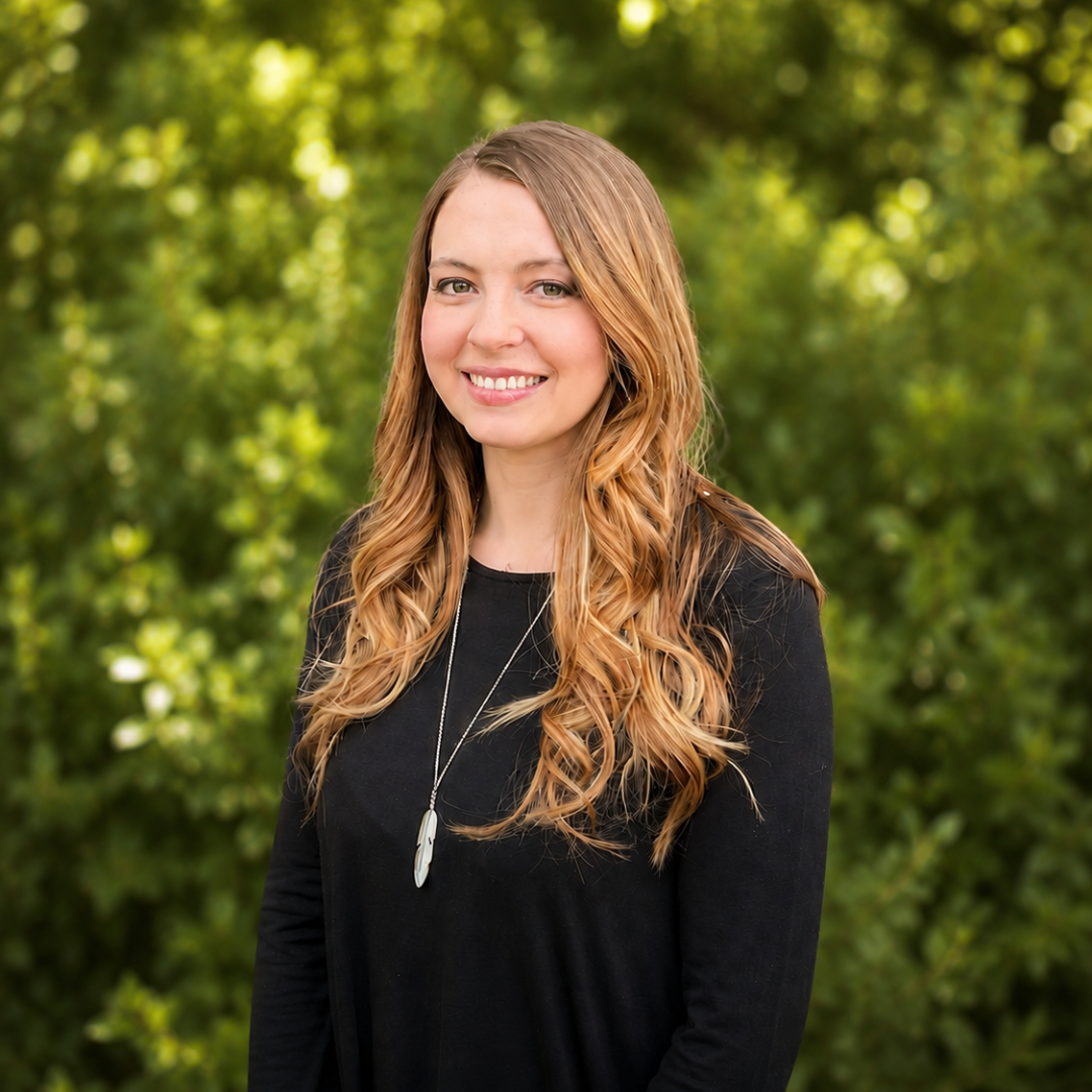 Sara McConnell (4).png