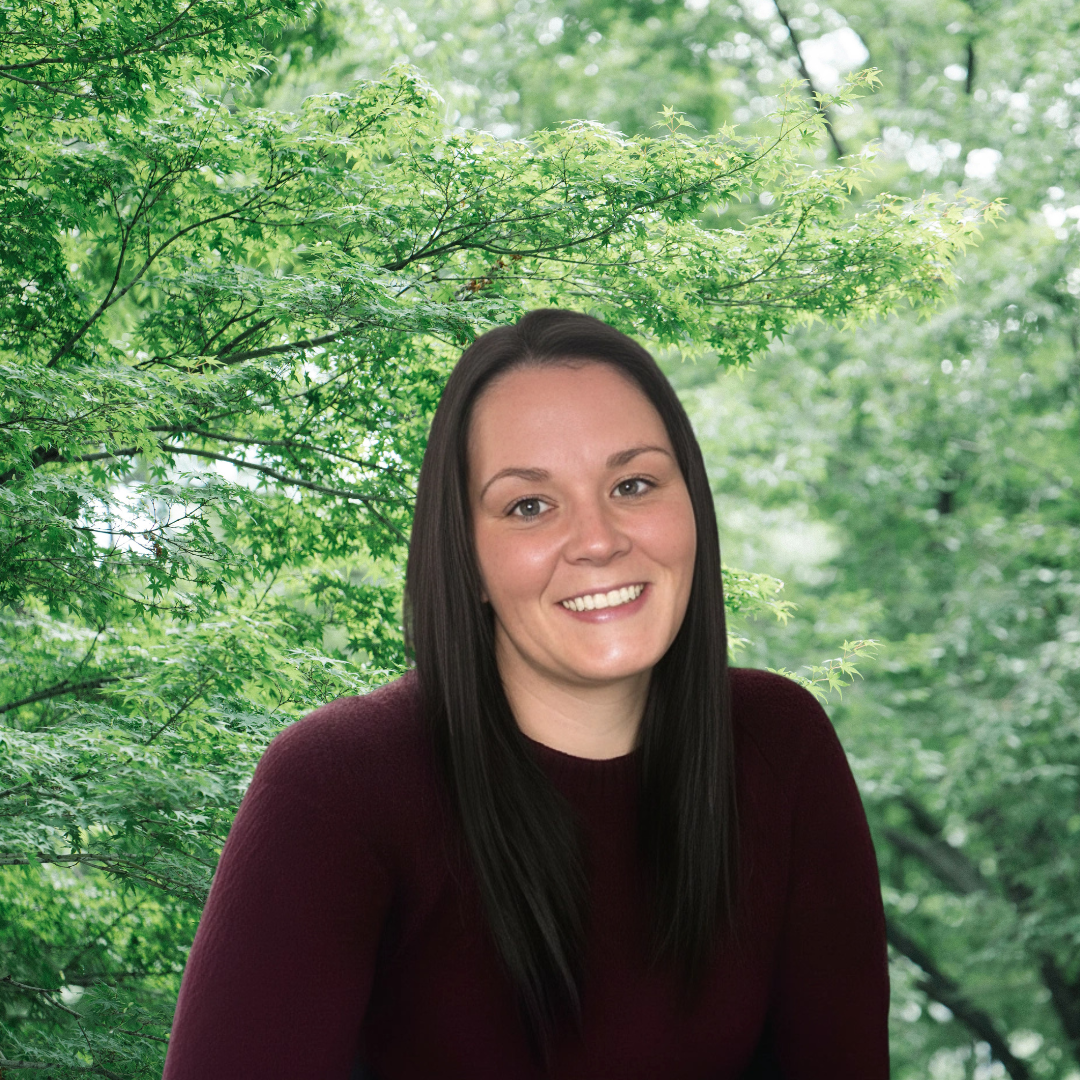 LYNDSAY SMITH (1).png