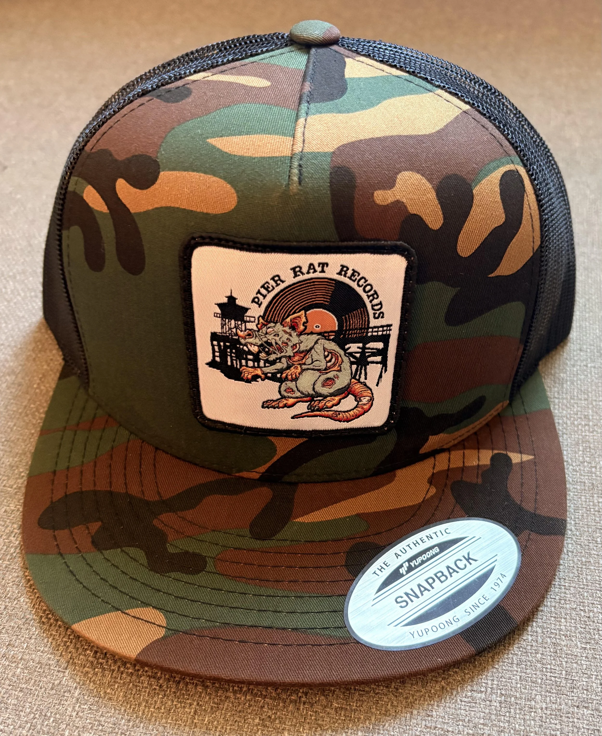 CAMO SNAP BACK TRUCKER HAT