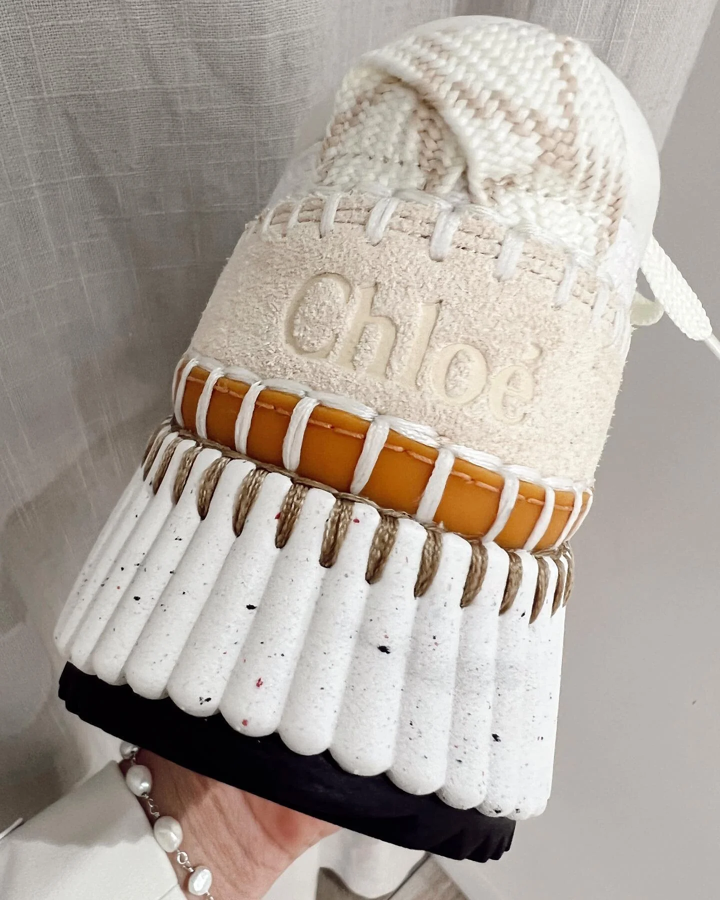 Nama sneaker edit coming soon with @cayden_alineboutique ✨ Shop these essential everyday sneakers at all of our locations. 
&bull;
&bull;
#alineboutique #aline #chloe #chloeshoes #namasneakers #nama #summersneakers #sneakers #walkingshoes #denverpers