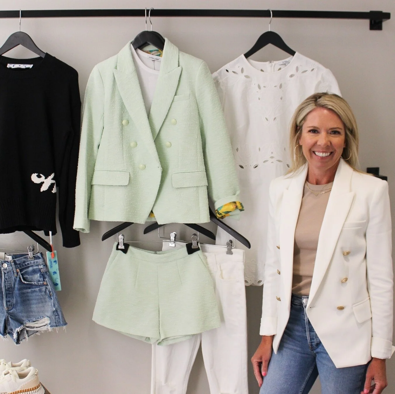 Stylist Picks: @stacie_alineboutique ⁠
⁠
&ldquo;I love helping my clients build a classic, timeless, and versatile wardrobe that they can pull from all year round.&rdquo;⁠
⁠
Shop with Stacie at our Belleview Station store!☺️