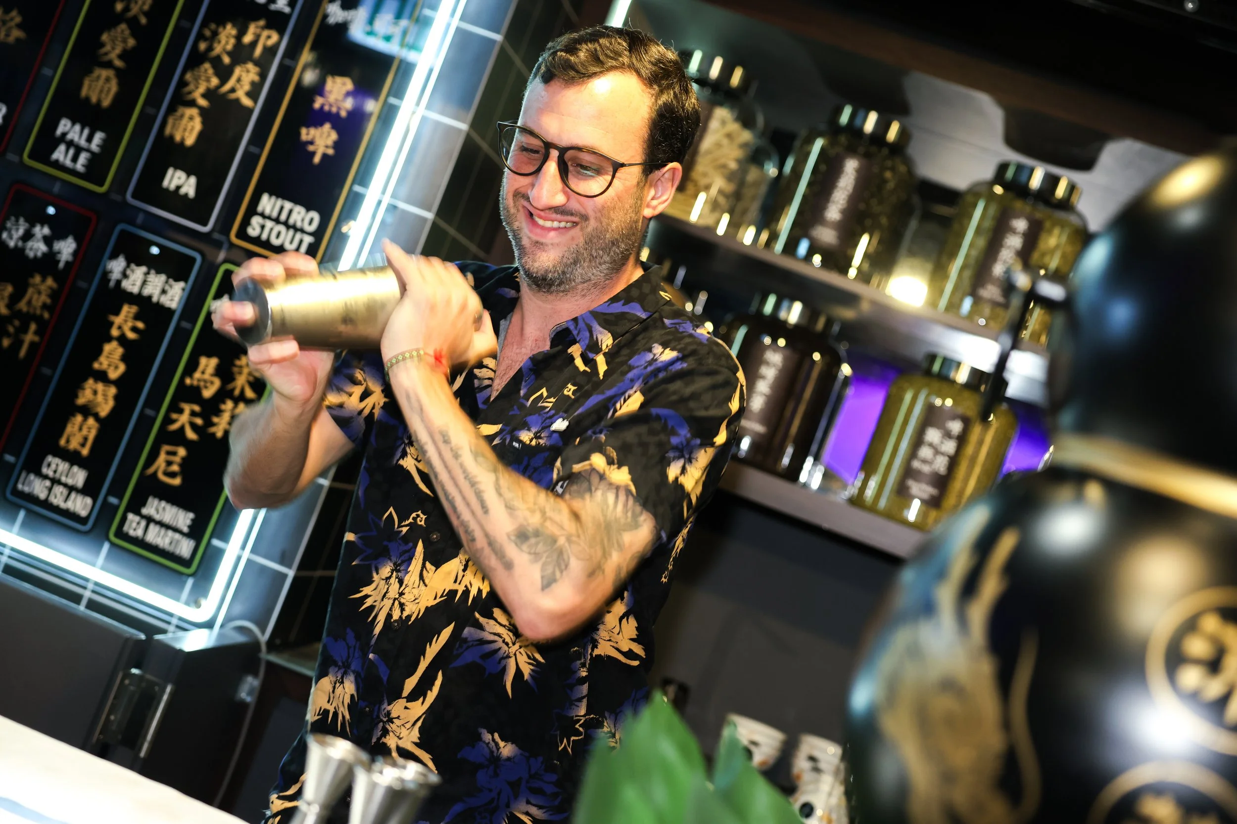 Guest cocktail mixologist