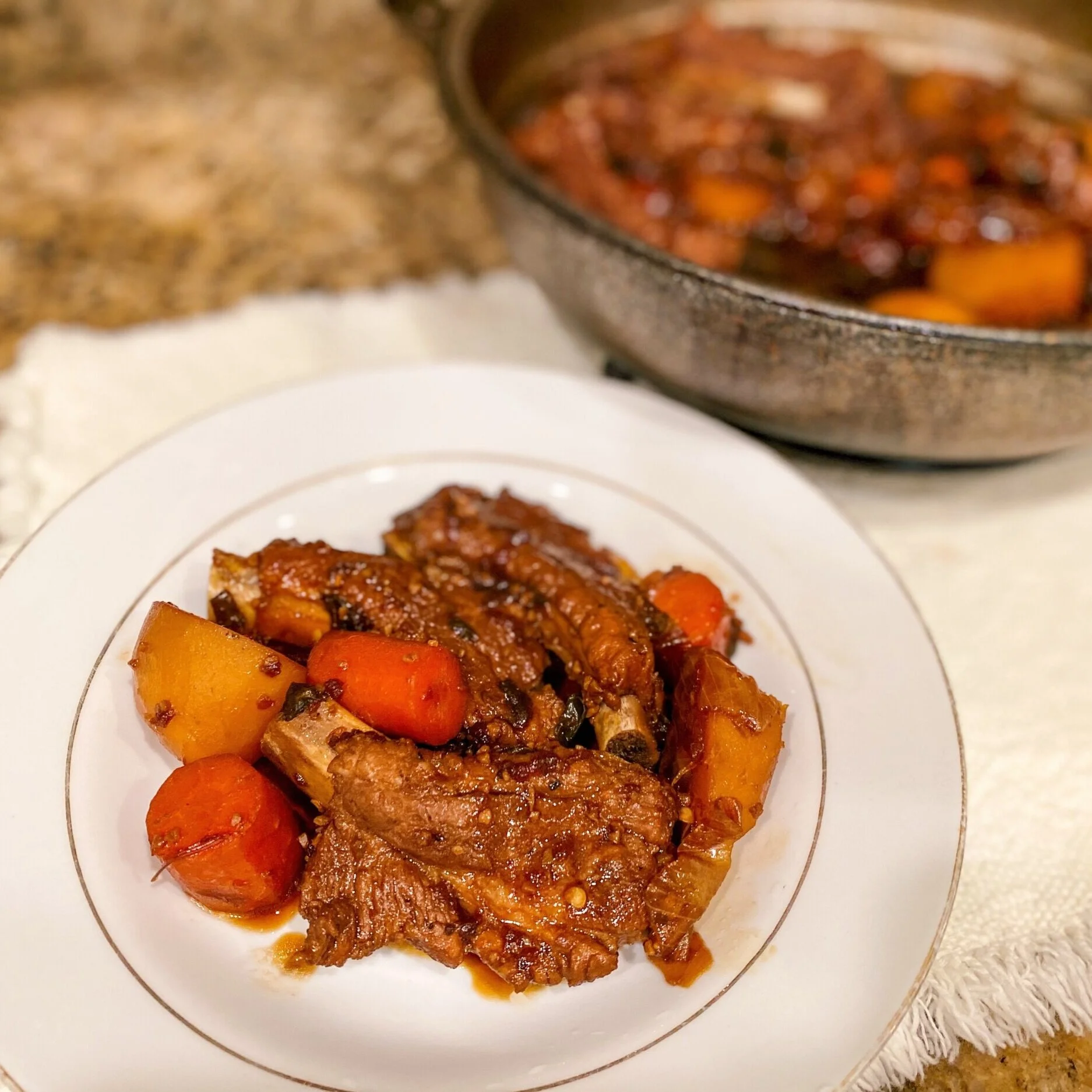 apple soy braised pork ribs