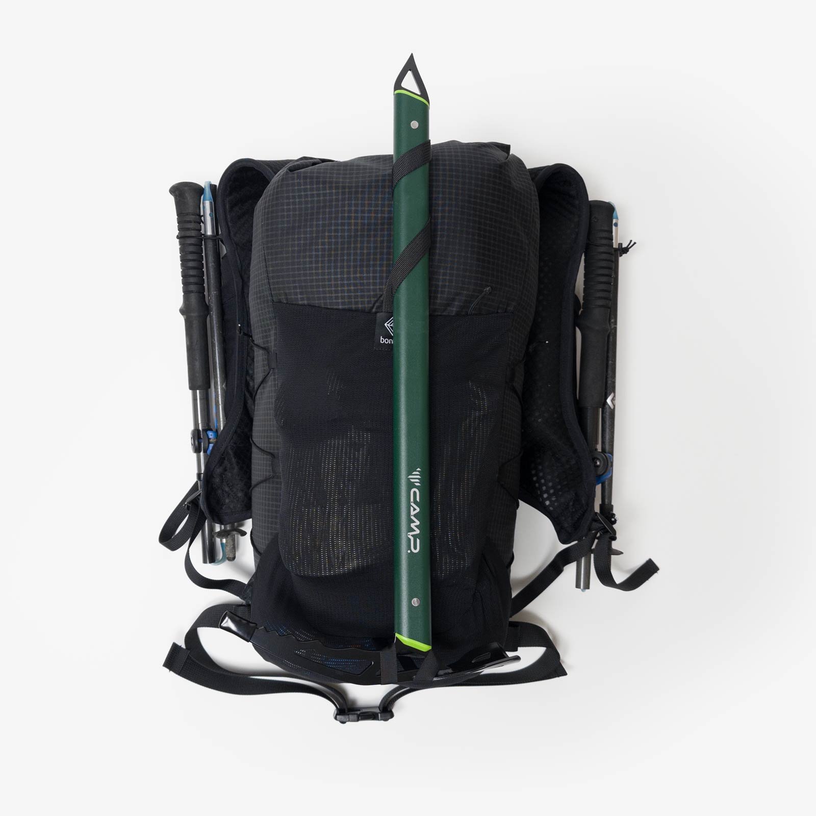 Fastus_front_gear_squared_1600.jpg