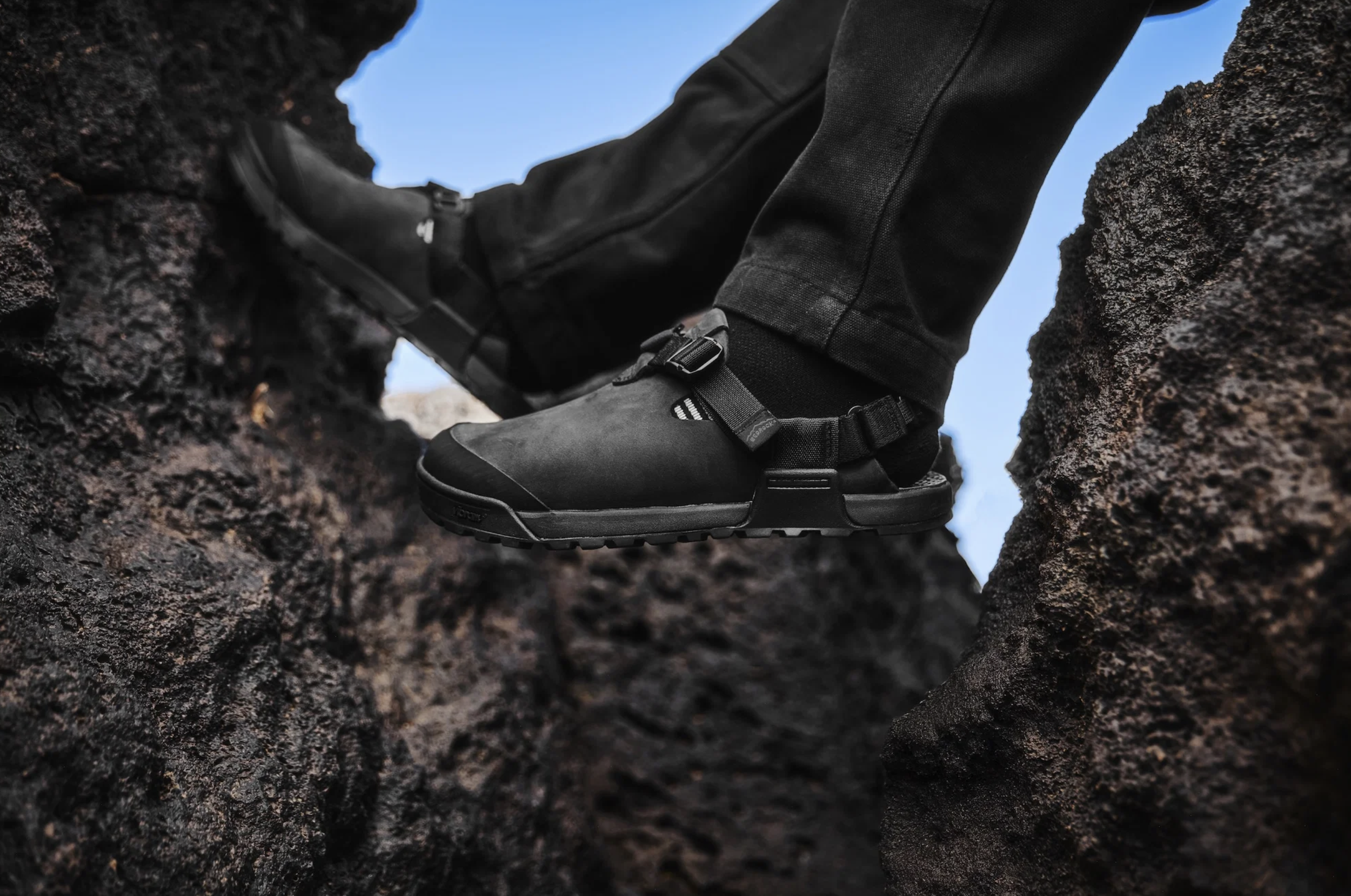 BedrockSandals_JTree_HiRes_BydlonAndrew_L1330199.png (Copy)