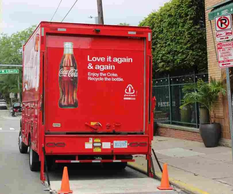 coke-Truck-800x600.jpg