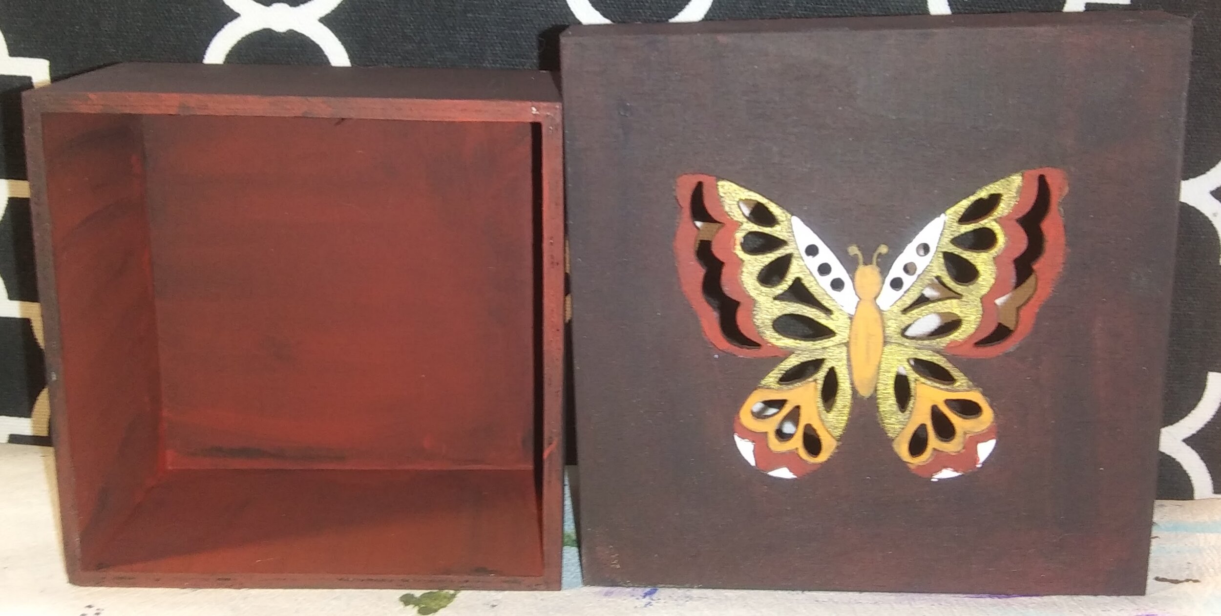 Red Butterfly Box  txt 012-2020