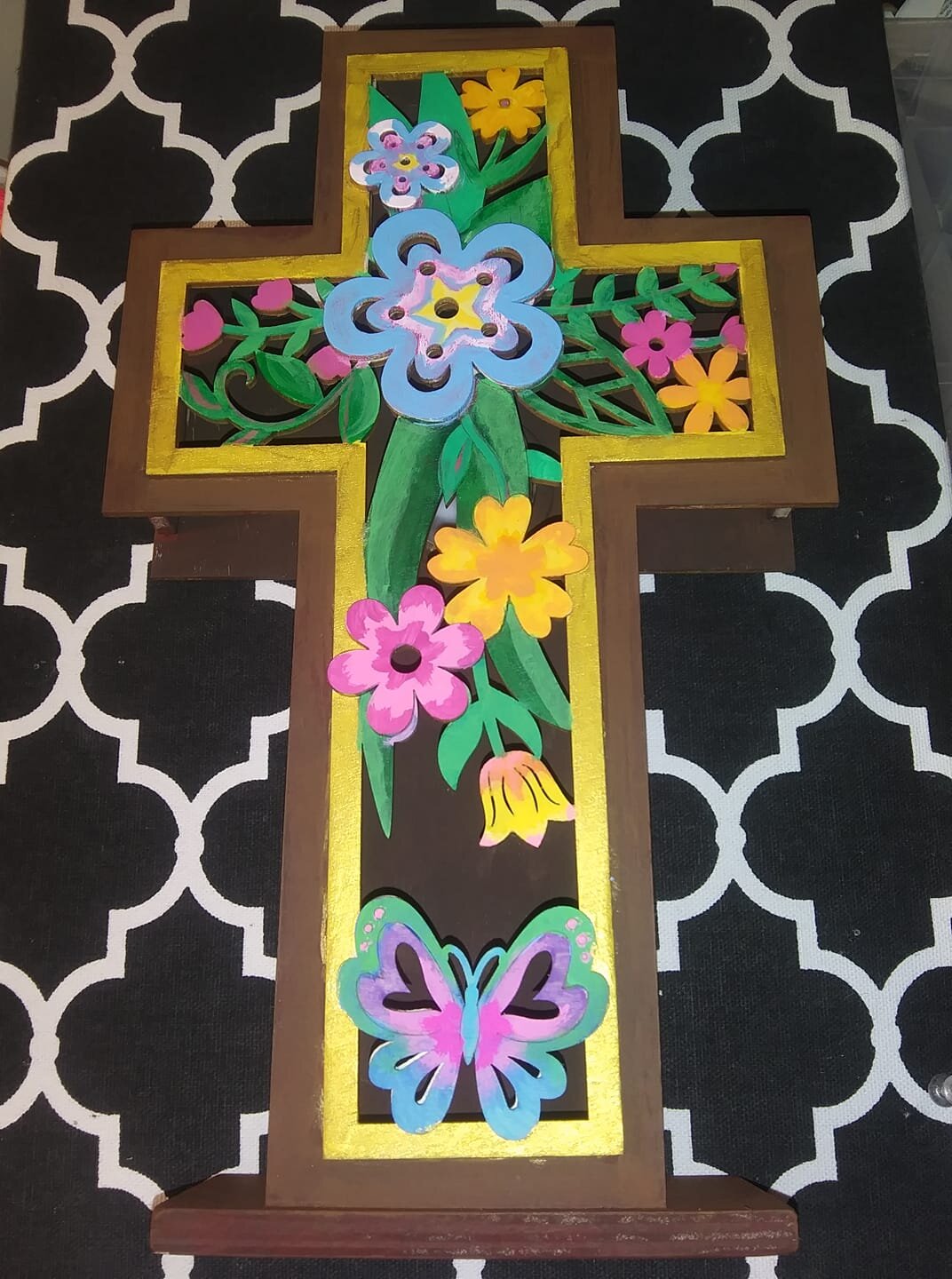 "Cross with Butterfly" w/LED light txt 002-2020