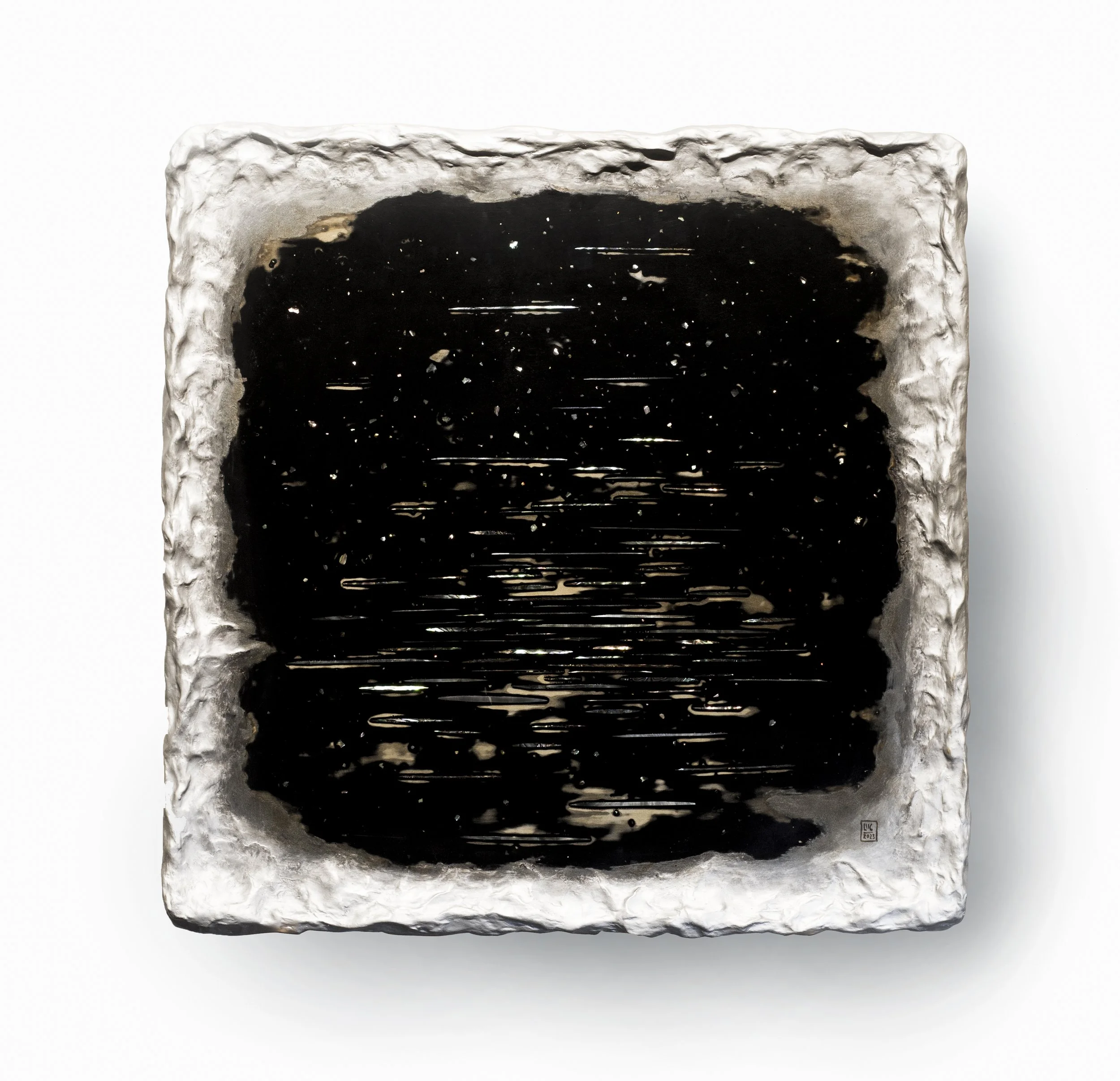 Phản thể 1, sơn mài trên gỗ, 53x53x5cm, 2023.JPG