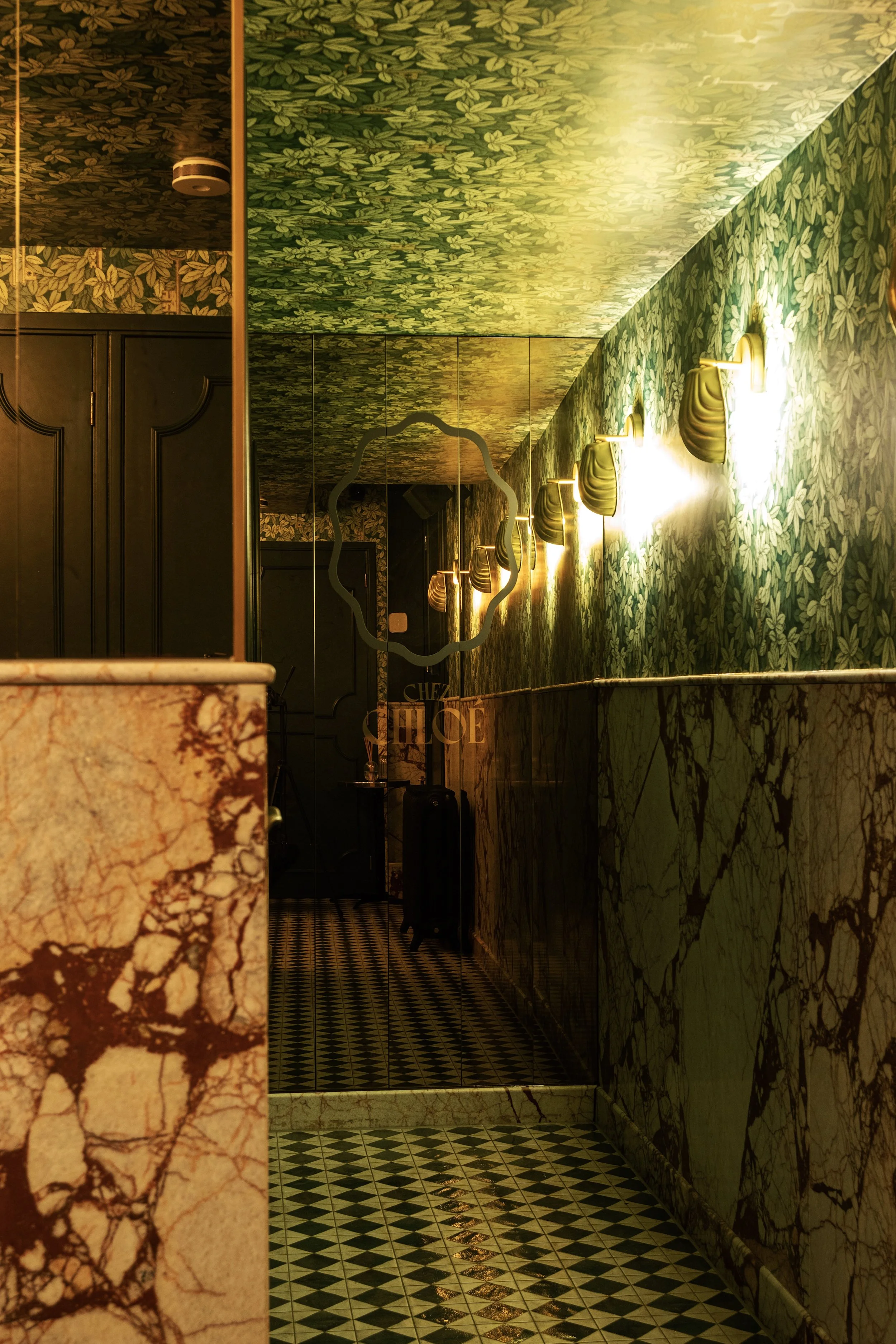 CHEZCHLOE_HSM_STUDIOSOON33.jpg