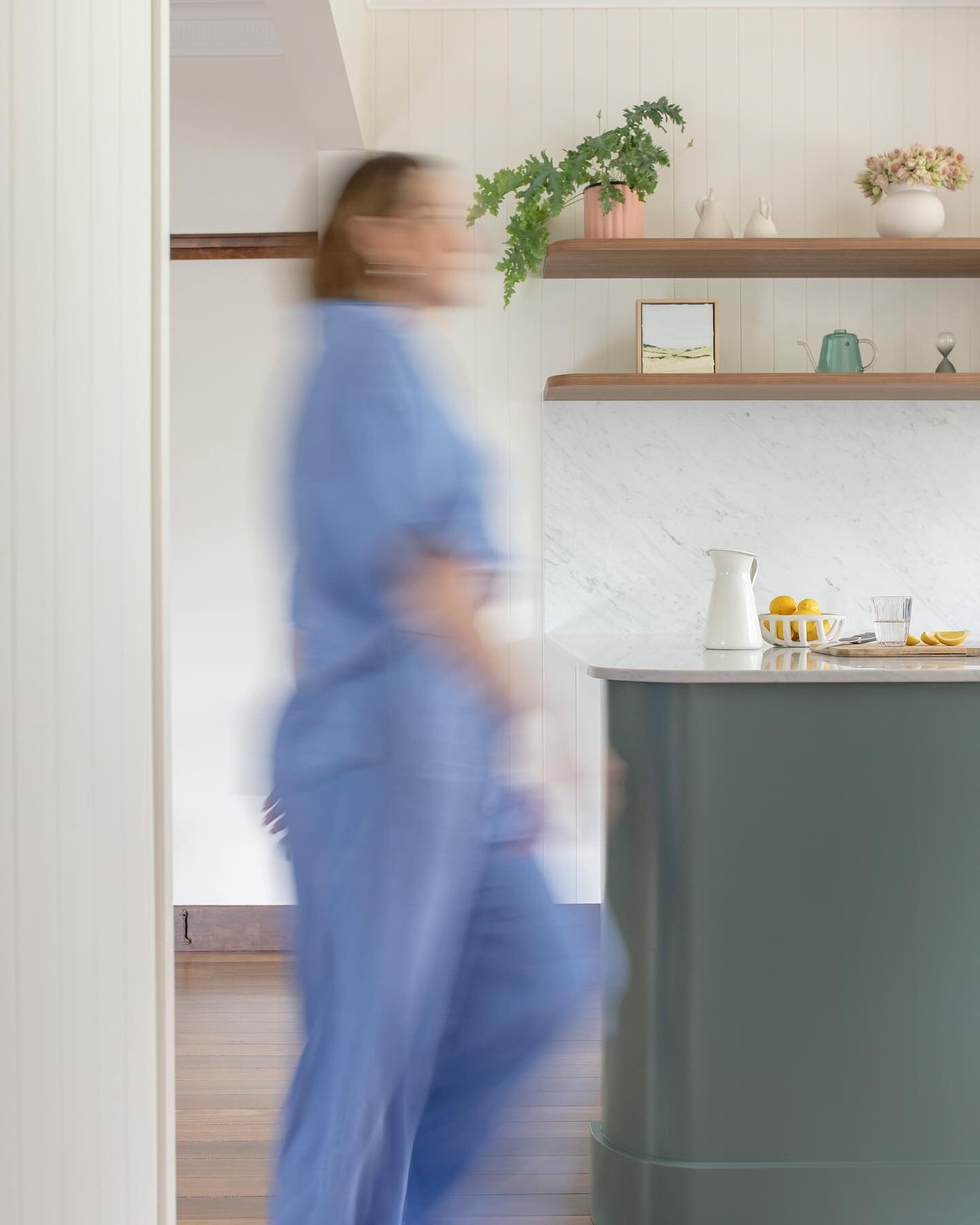 K I T C H E N  C R U S H⁣

Don&rsquo;t get me wrong I love a classic white kitchen but there is nothing more exciting than a client who loves colour; so when my Art Cottage clients told me they wanted a teal or blue kitchen I think I may have actuall