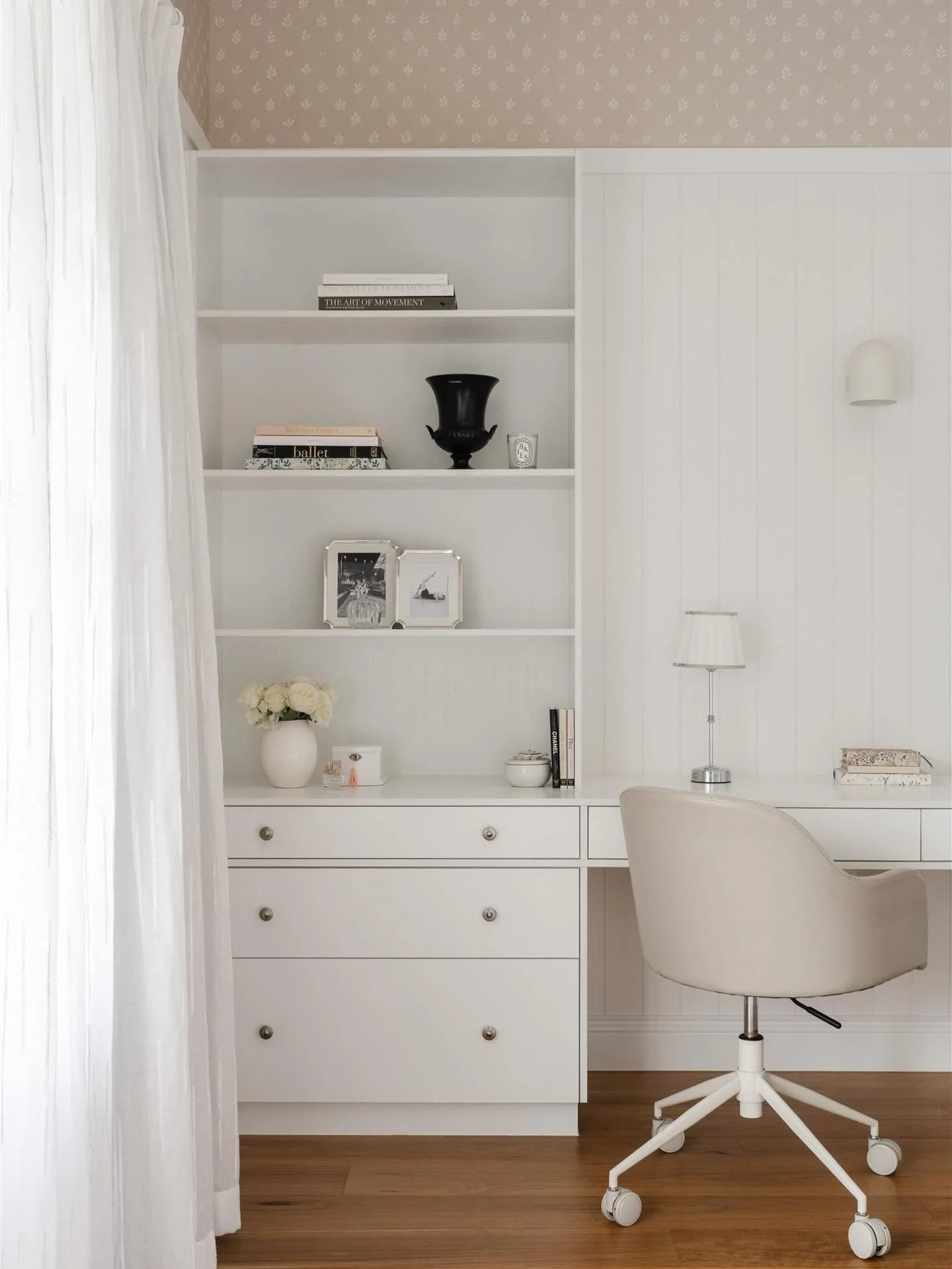 Proof that a teen space can feel both practical and beautifully sophisticated.
This built in desk in our Maison de toujours project is designed as a calming, multi purpose zone for study, display and everyday rituals. 

If you&rsquo;re dreaming of a 