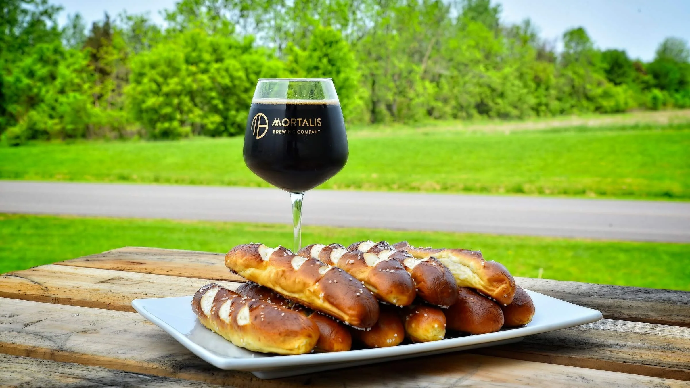Mortalis_Glass_Pretzels_Outdoors.jpg