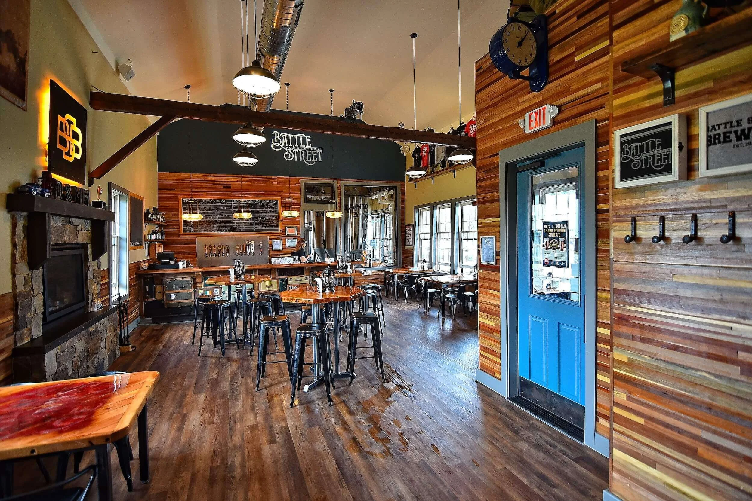Battle_Street_Brewery_Interior.jpg