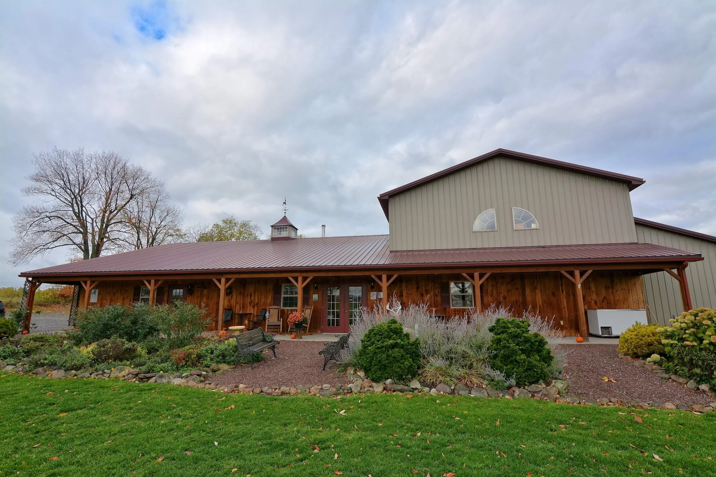 Deer_Run_Winery_Exterior.jpg