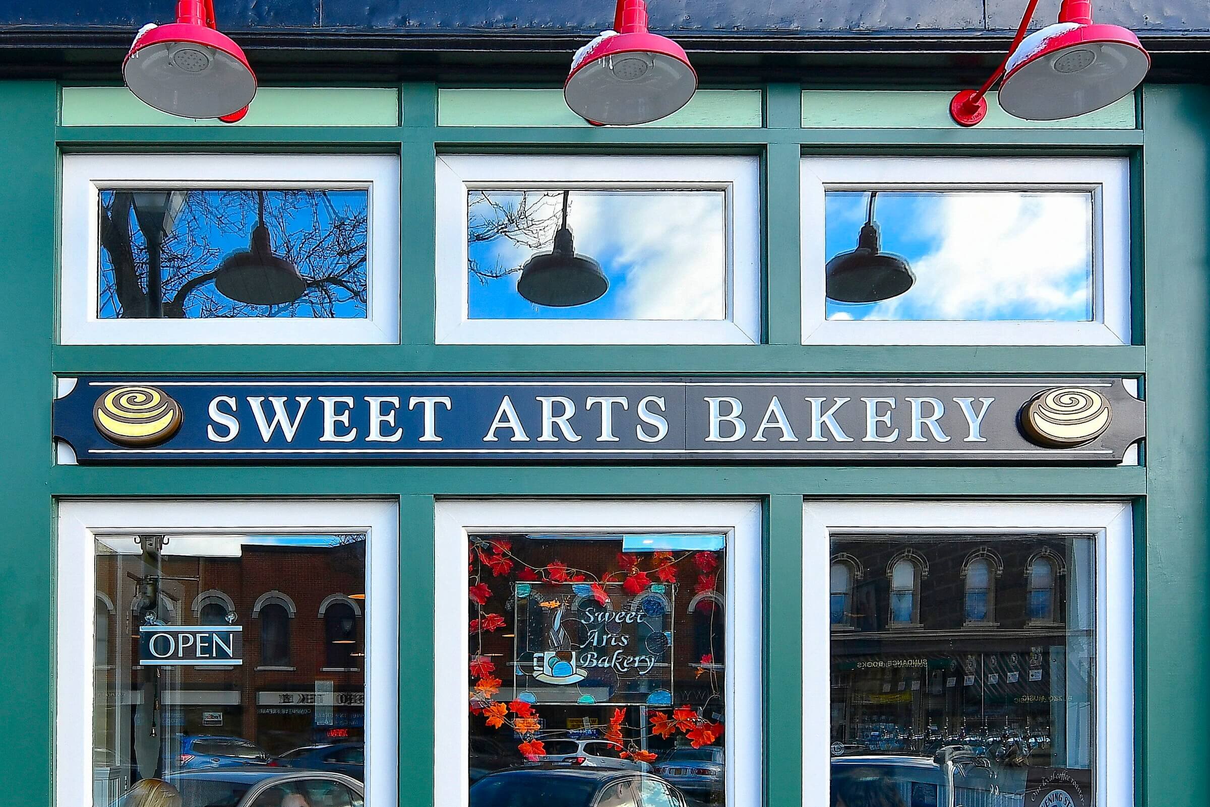 Storefront_Sign_Sweet_Arts.jpg