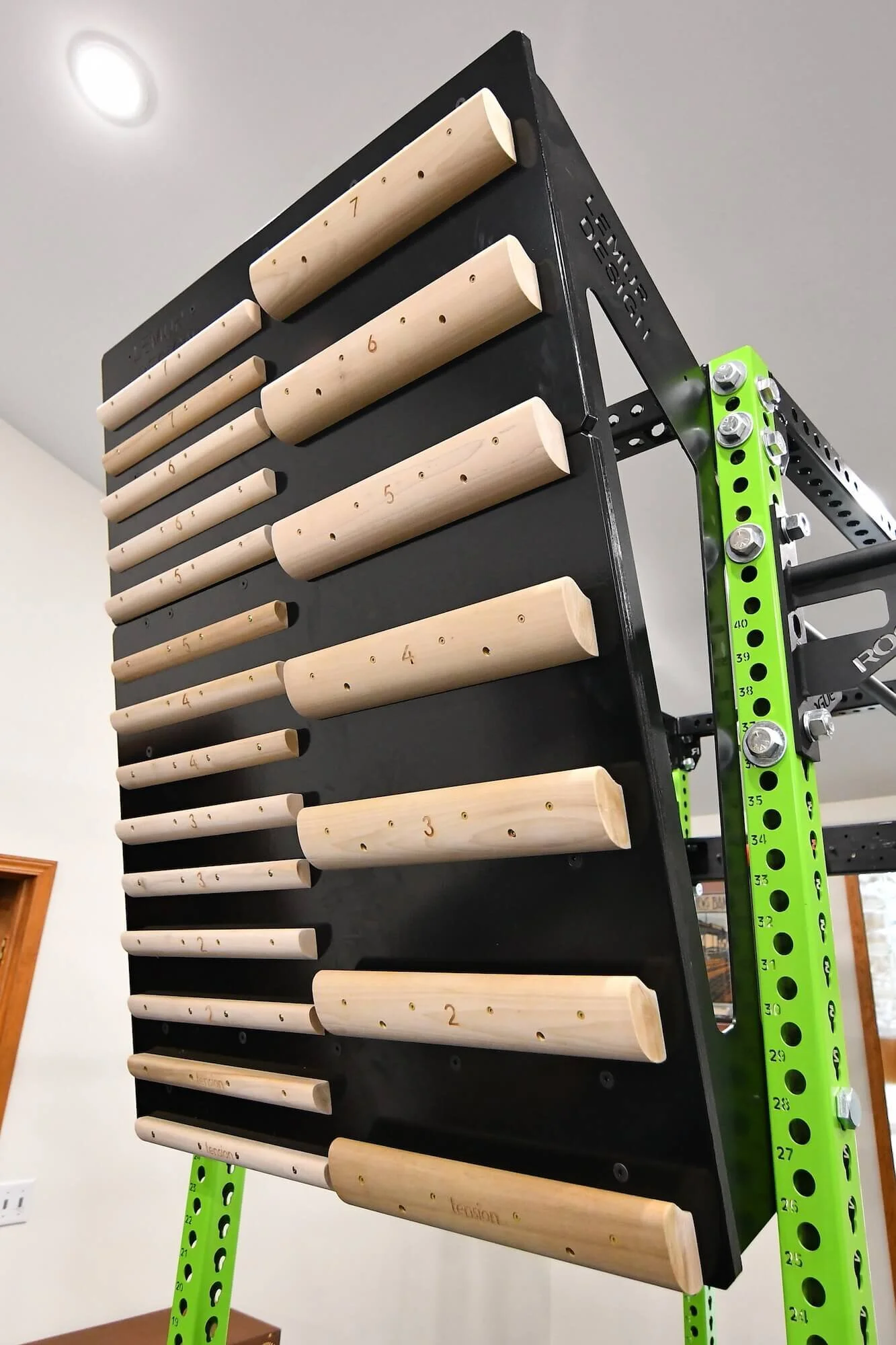 Climbing_Wood_Wall.JPG