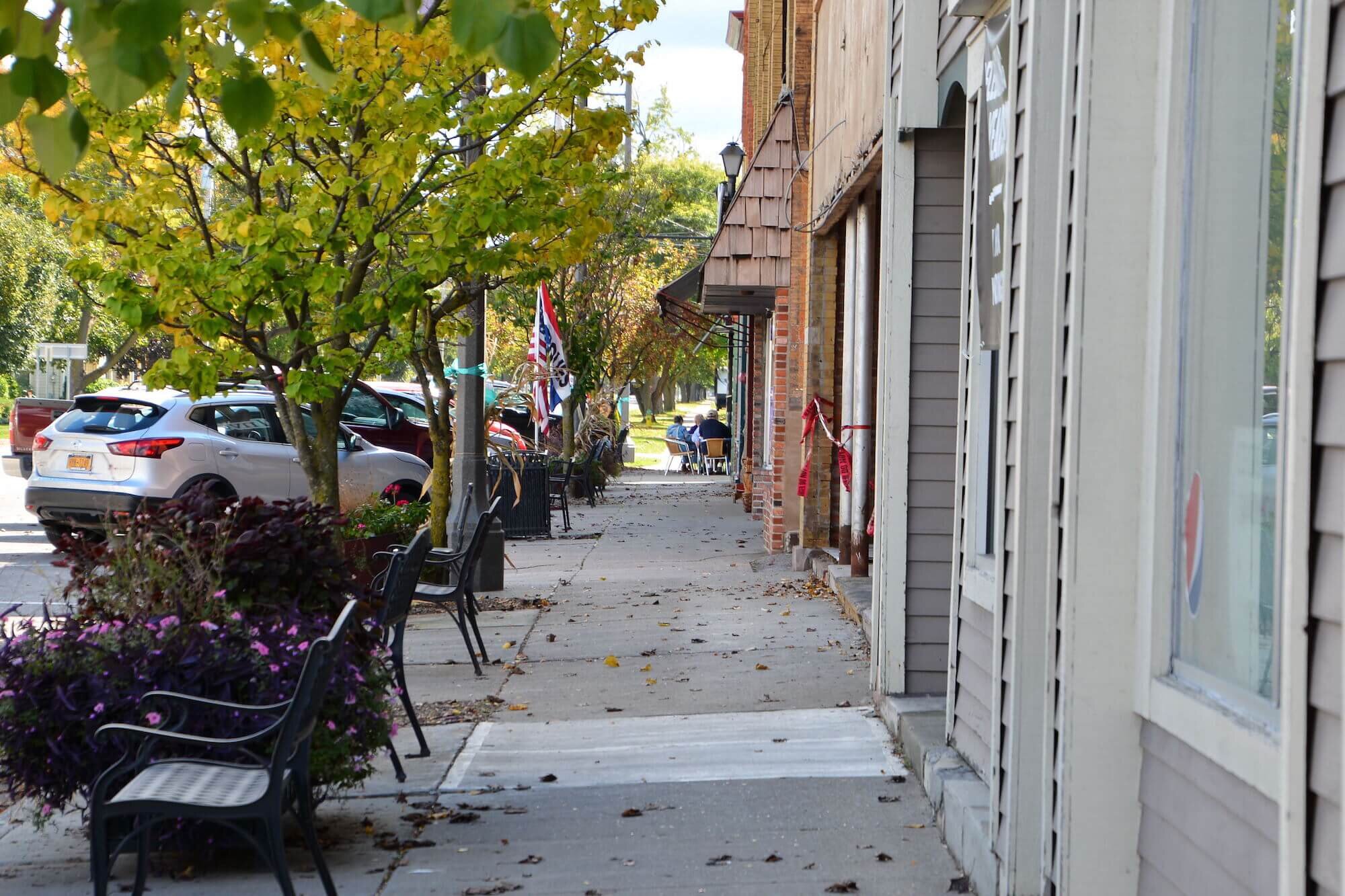 Caledonia_Sidewalk.JPG
