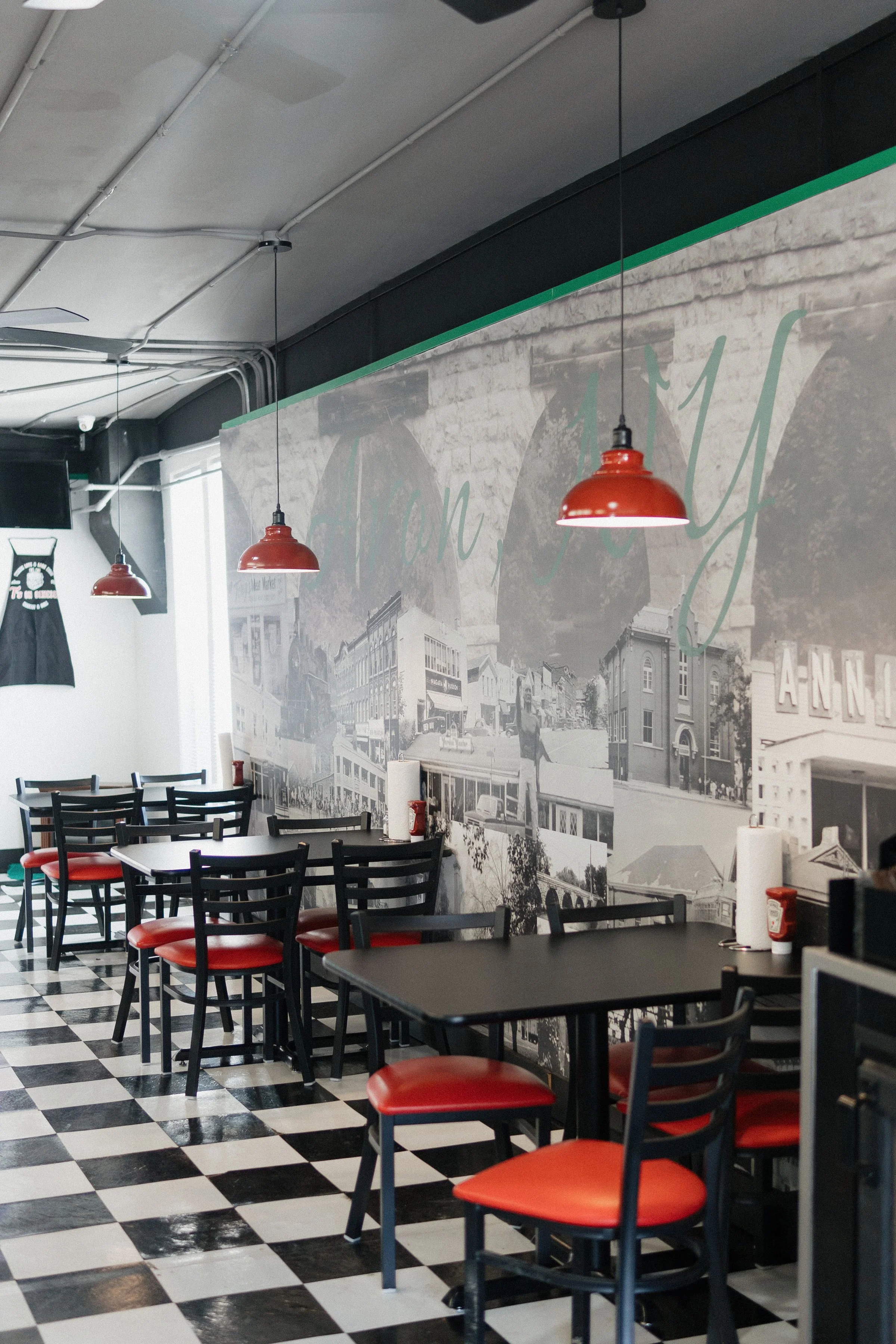 Ts on Genesee Eat In Area.jpg