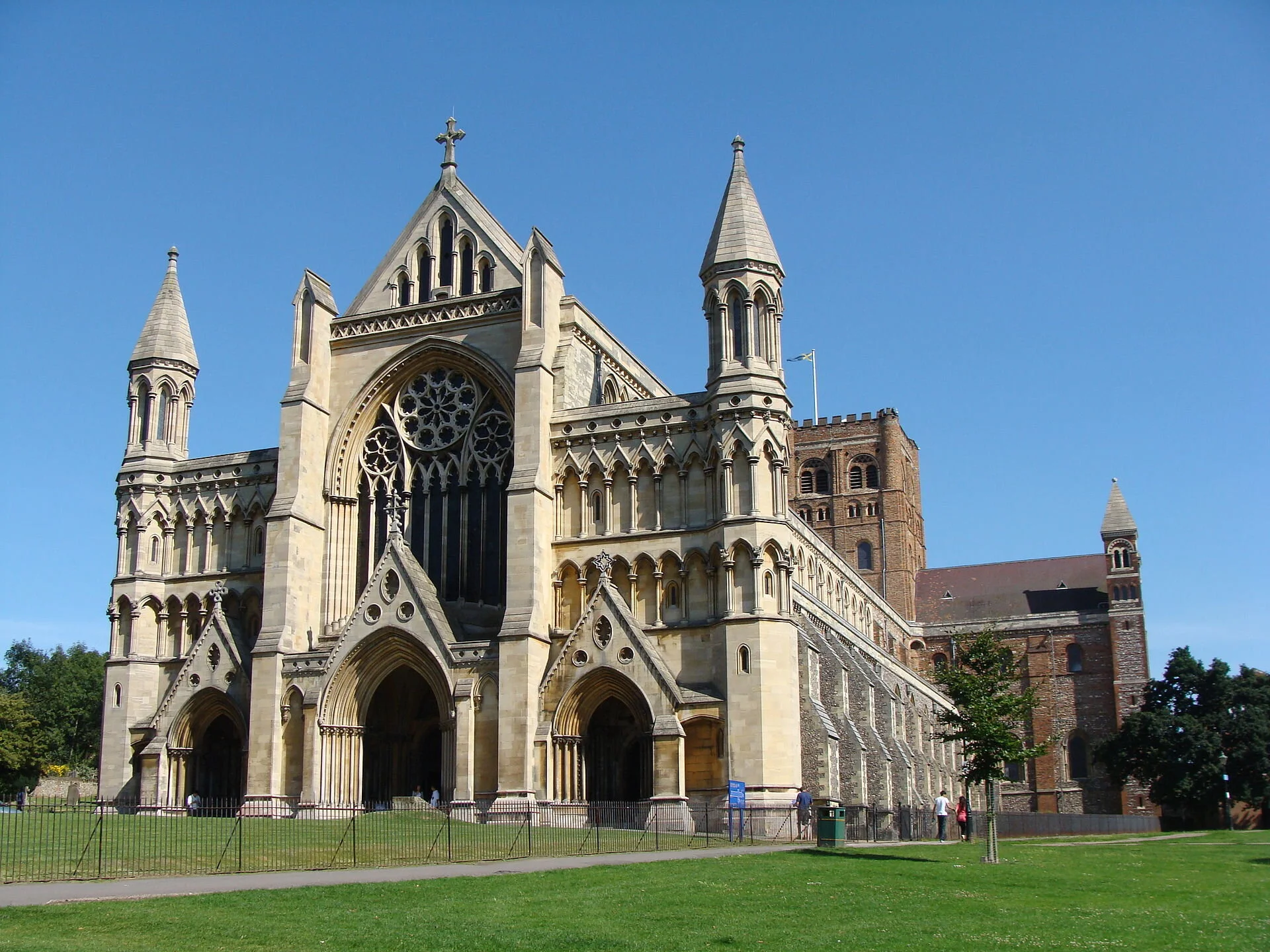 Saint Albans Cathedral