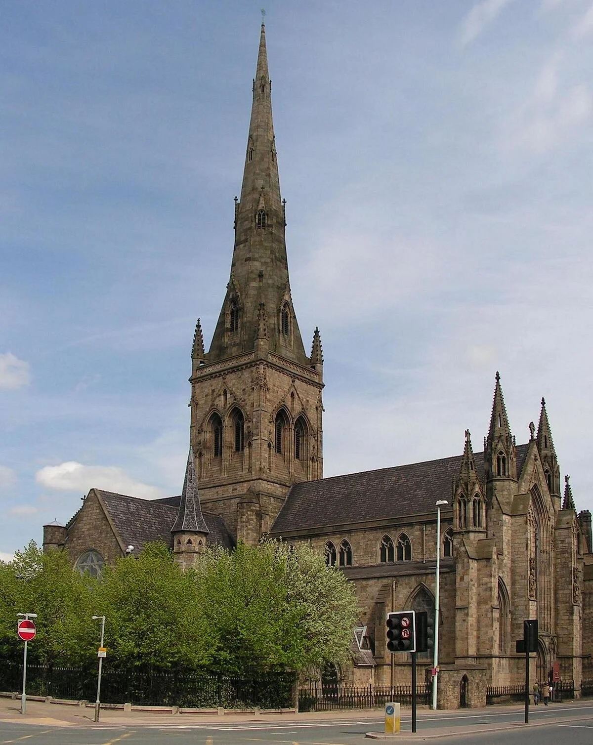 1200px-Salford_rc_Cathedral.jpeg