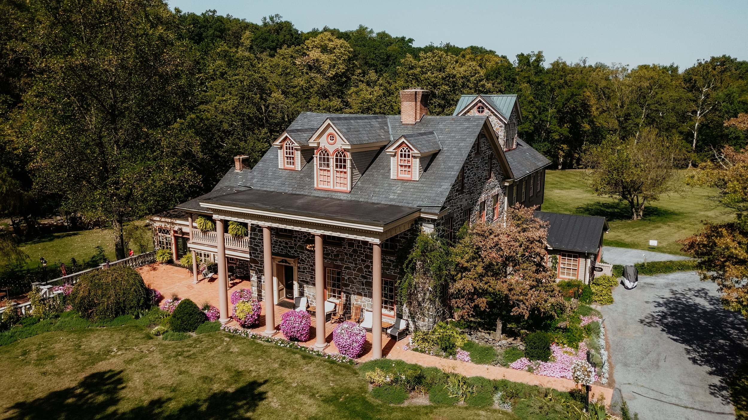birds eye view of moonstone manor wedding venue and bed and breakfast mansion